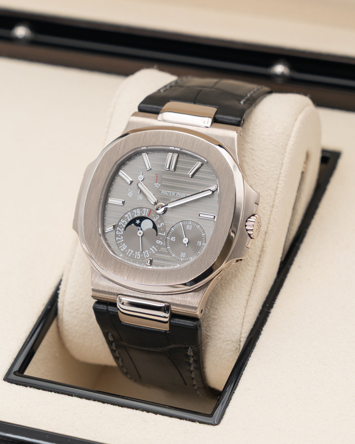 Patek Philippe 40mm 5712G White Gold Grey Dial 2021