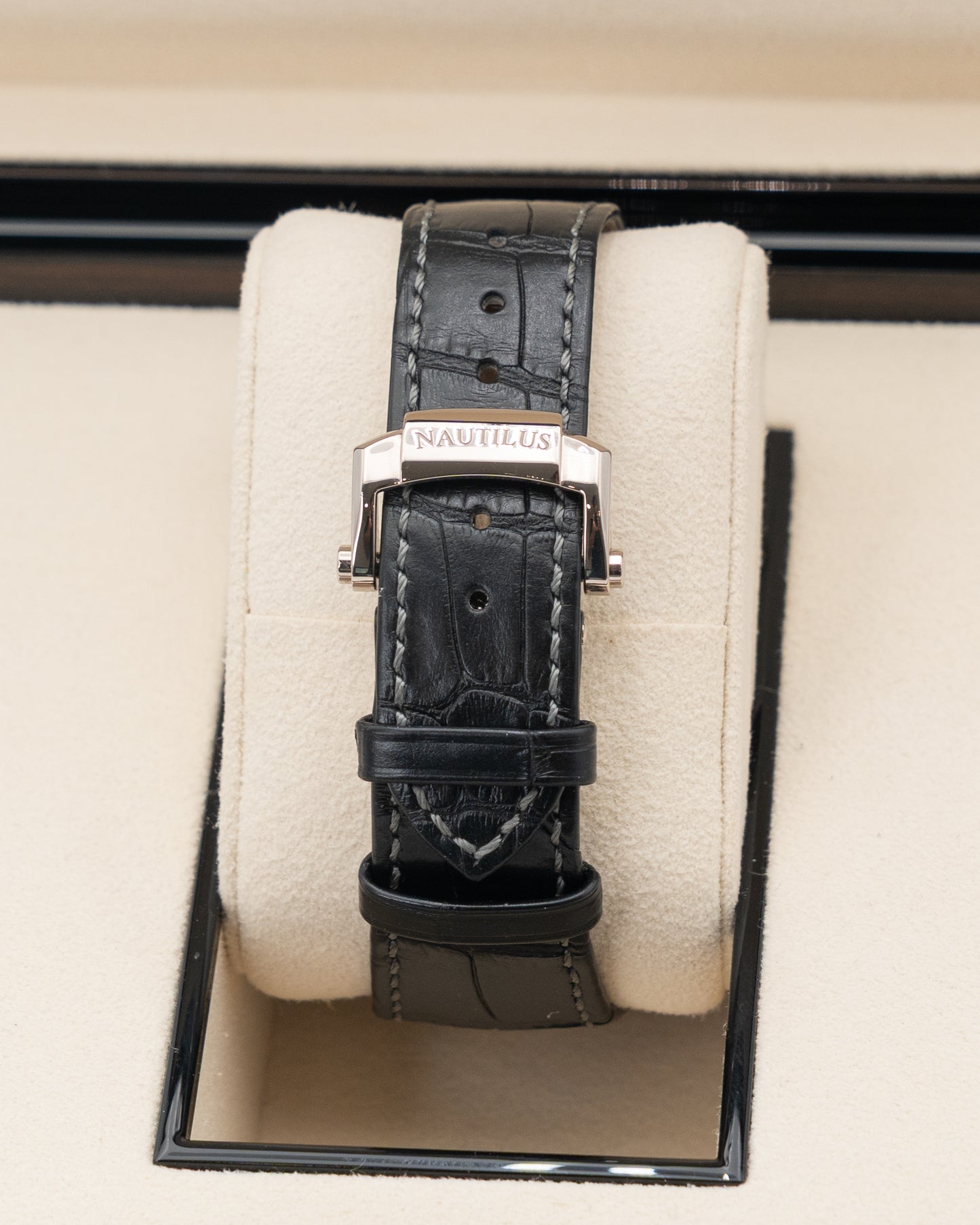 Patek Philippe 40mm 5712G White Gold Grey Dial 2021