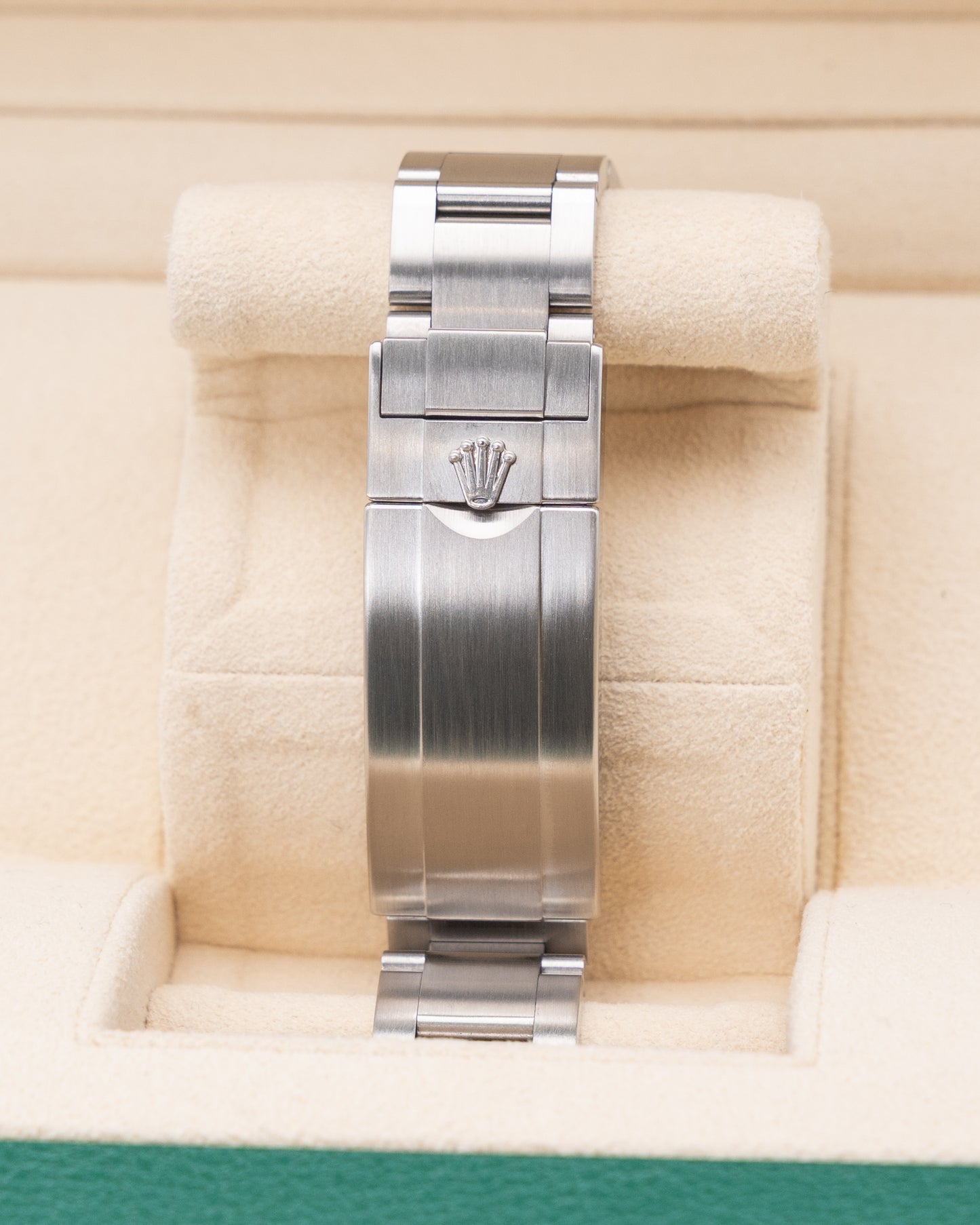 Rolex Submariner Date 40mm 116610LV Hulk Green Dial 2015