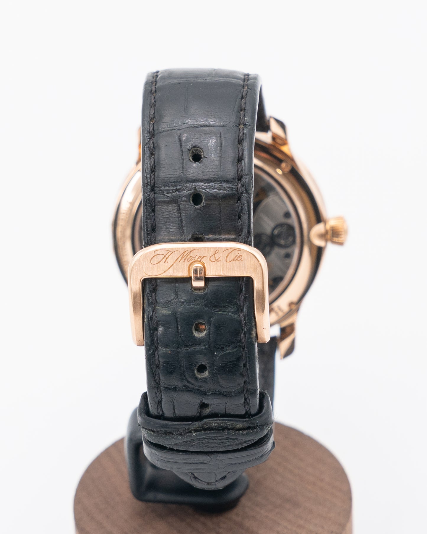 H. Moser & Cie Endeavour Small Seconds 38mm 1321-0401 Rose Gold Blue Fume Dial