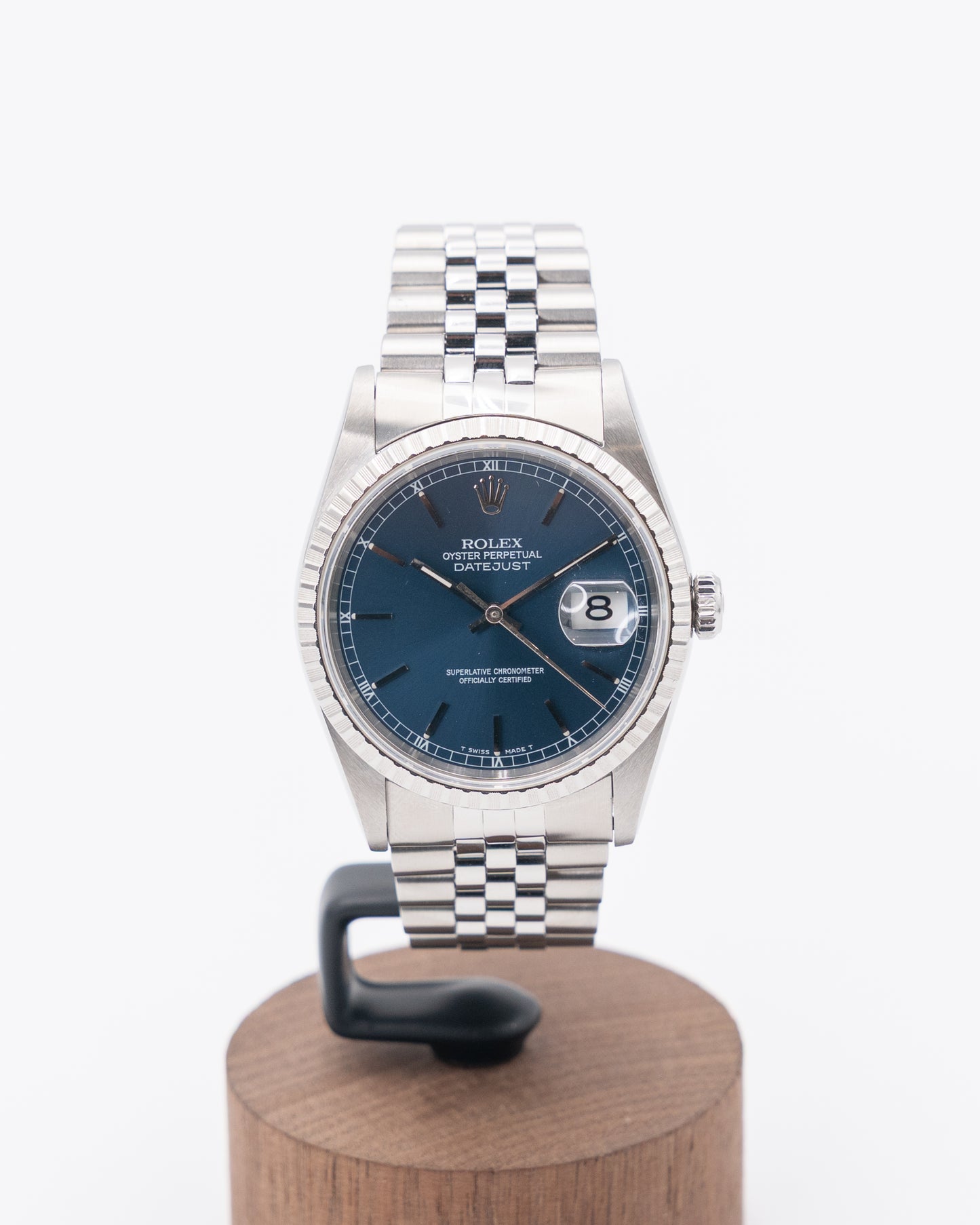 Rolex Datejust 36mm 16220 Blue Dial Engine Turn Bezel Jubilee
