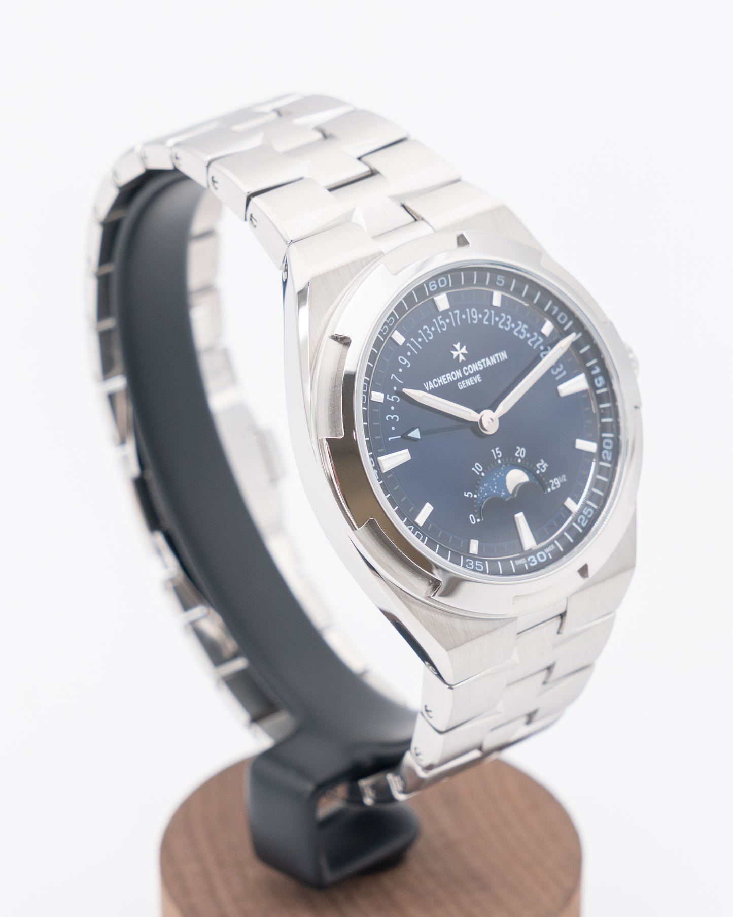 Vacheron Constantin Overseas 41mm 4000V/210A-B911 Moon Phase Retrograde Date Blue Dial 2025