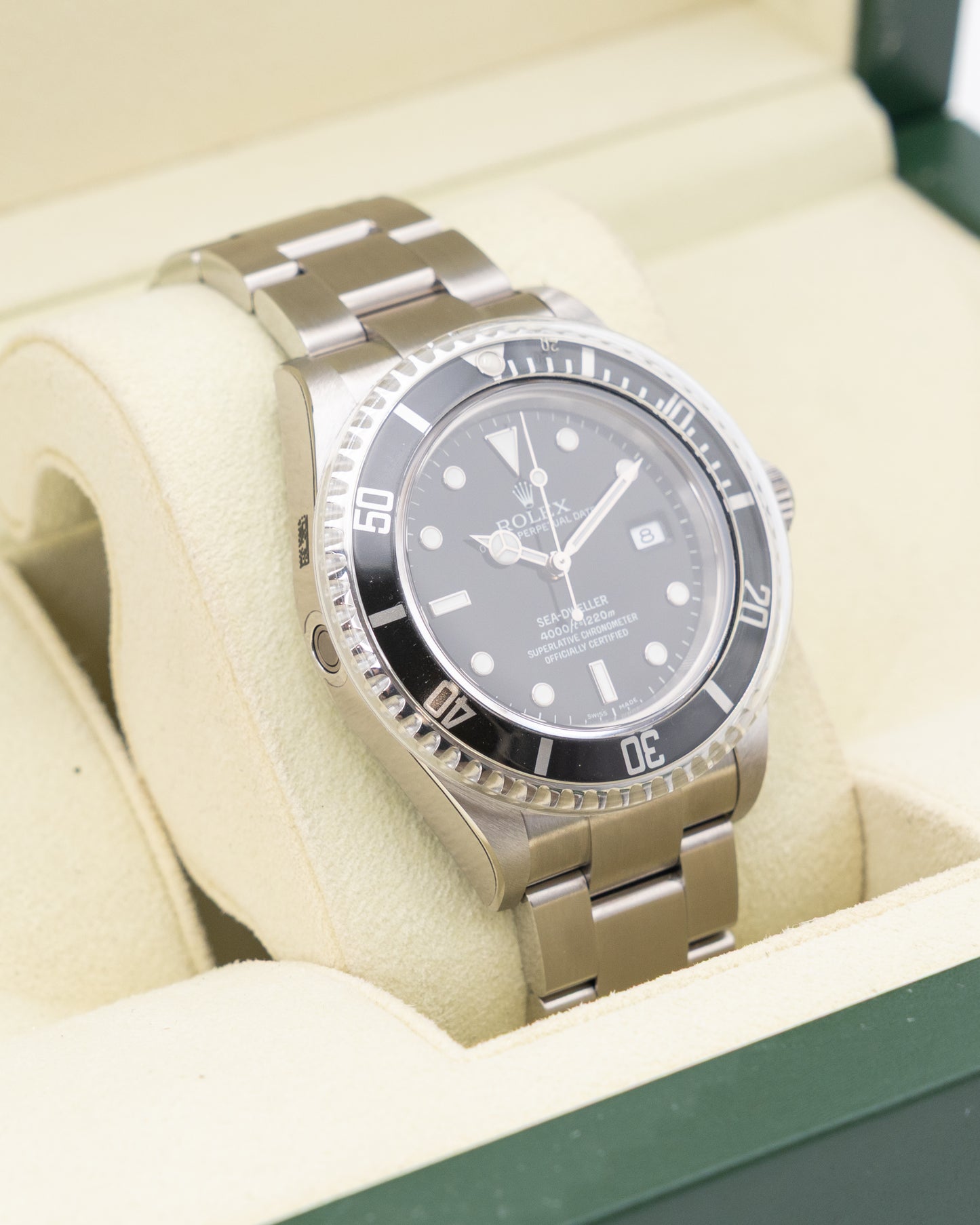 UNWORN WITH STICKERS Rolex Seadweller 40mm 16600 Black Aluminum