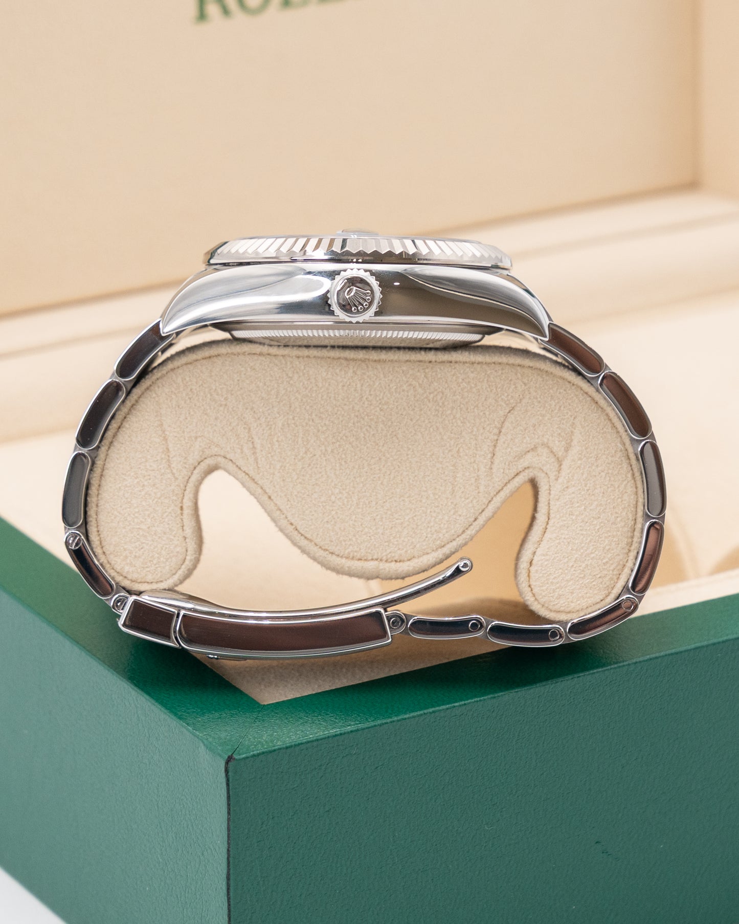 Rolex Skydweller 42mm 326934 Blue Dial FLuted Bezel Oyster 2019
