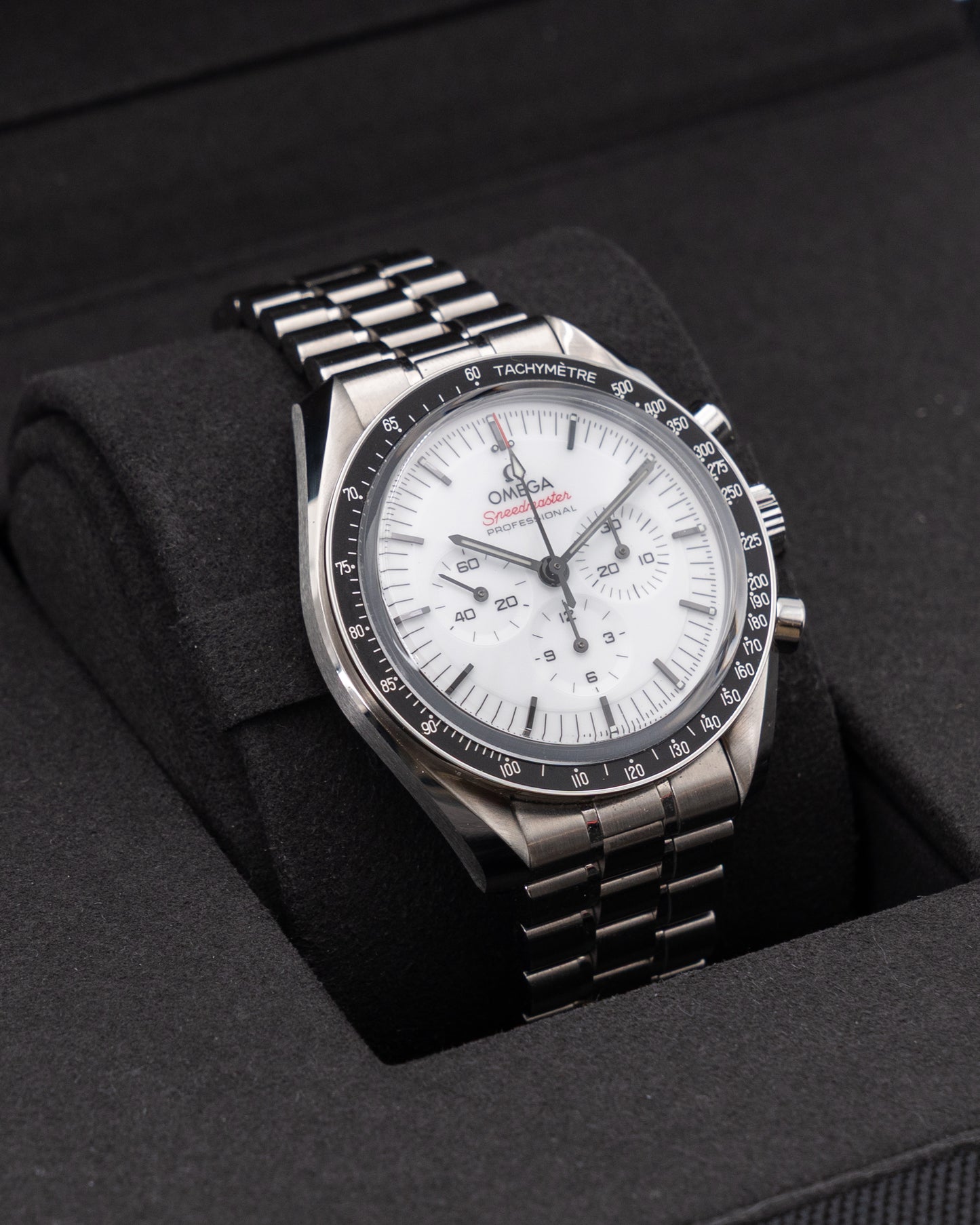 Omega Speedmaster 42mm 310.30.42.50.04.001 White Dial Professional Moonwatch Open Date
