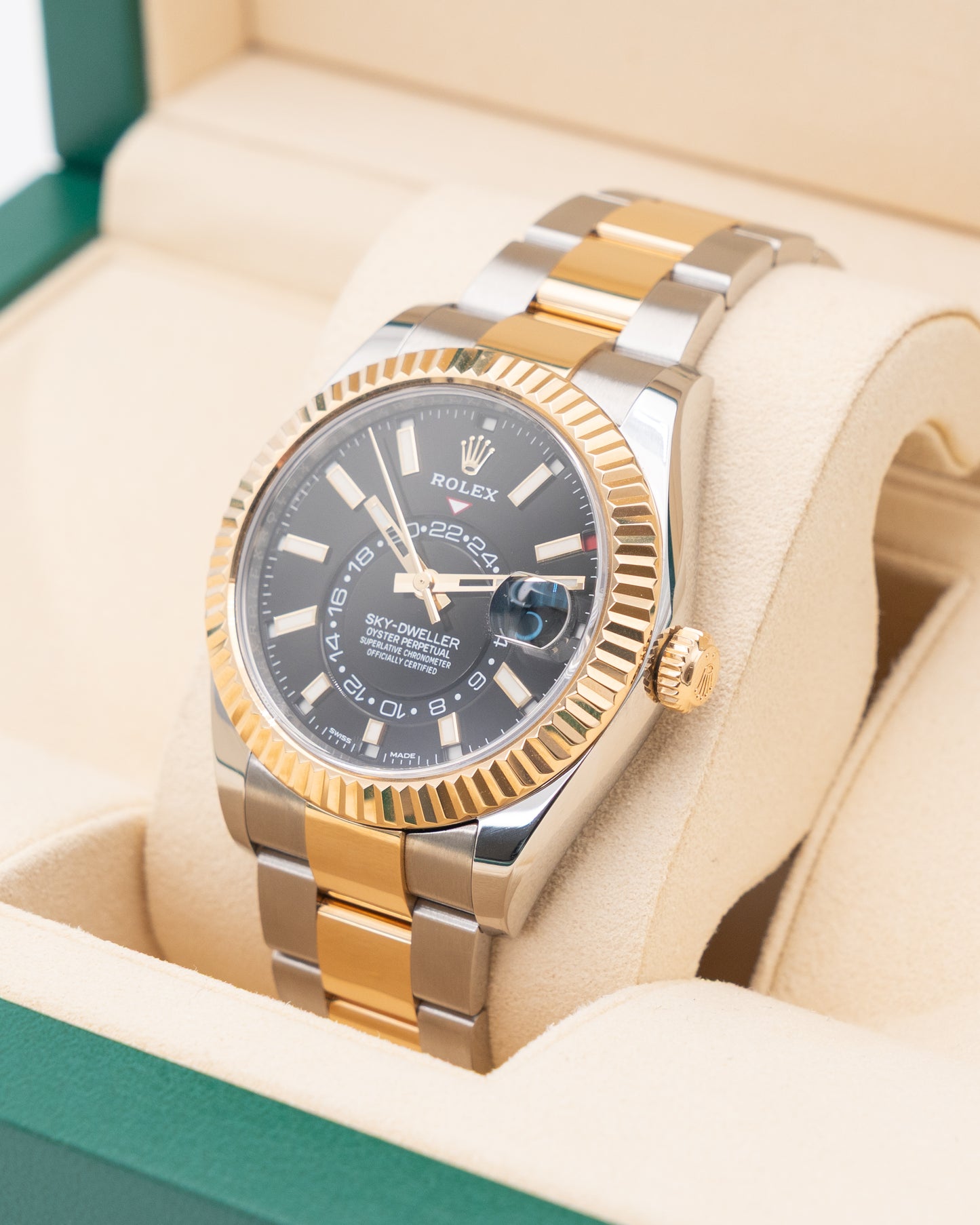 Rolex Skydweller 42mm 326933 Two Tone Yellow Gold Black Dial 2017