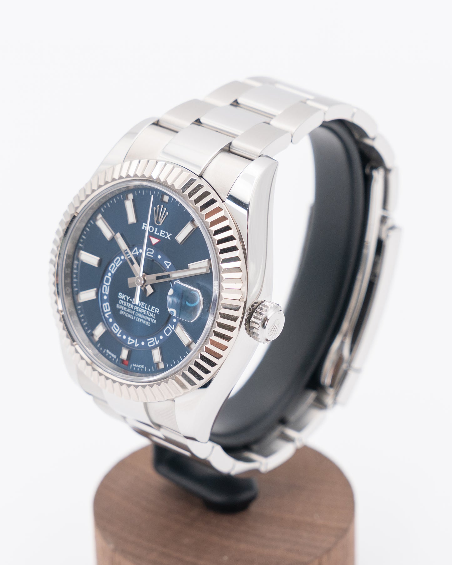 Rolex Skydweller 42mm 326934 Blue Dial Oyster Bracelet