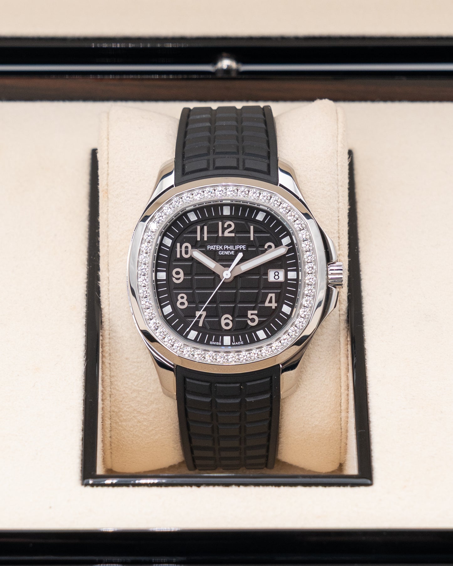 Patek Philippe Aquanaut 38.8mm 5267/200A-001 Black Diamond Bezel 2021