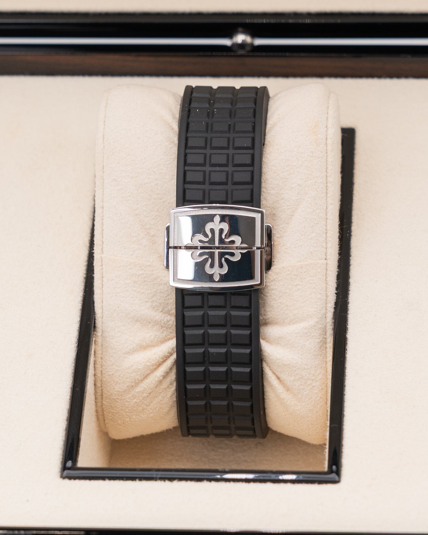 Patek Philippe Aquanaut 38.8mm 5267/200A-001 Black Diamond Bezel 2021