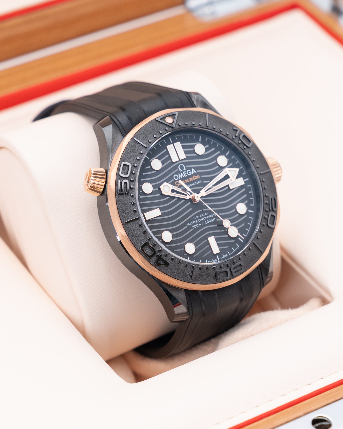 Omega Seamaster Professional 300 43.5mm 210.62.44.20.01.001 Black Ceramic Two Tone Diver 2022