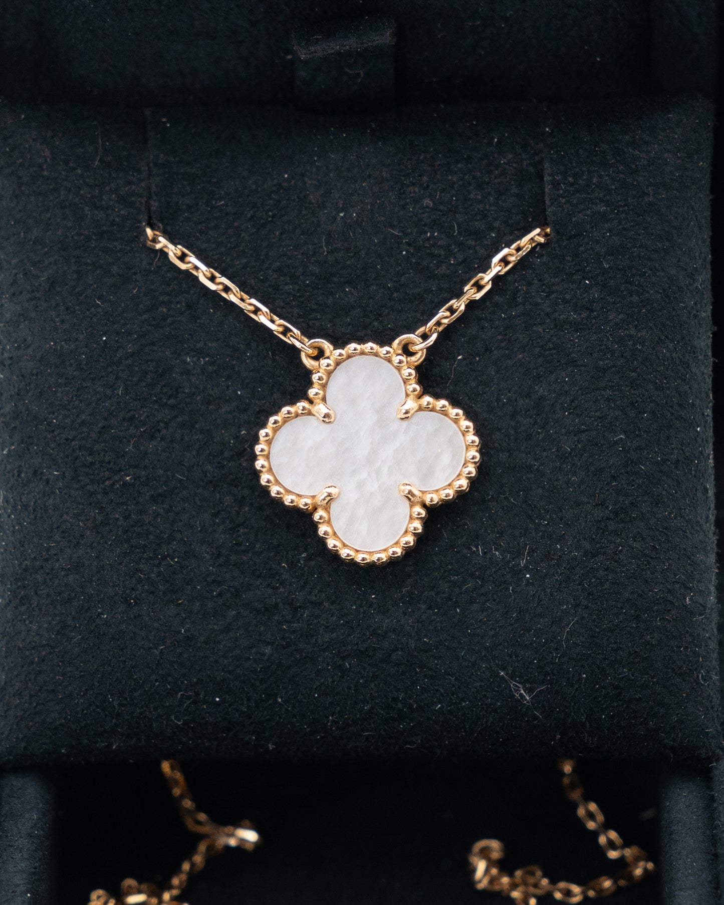 Van Cleef and Arpels VCARA45900 Nacre Mother of Pearl Necklace