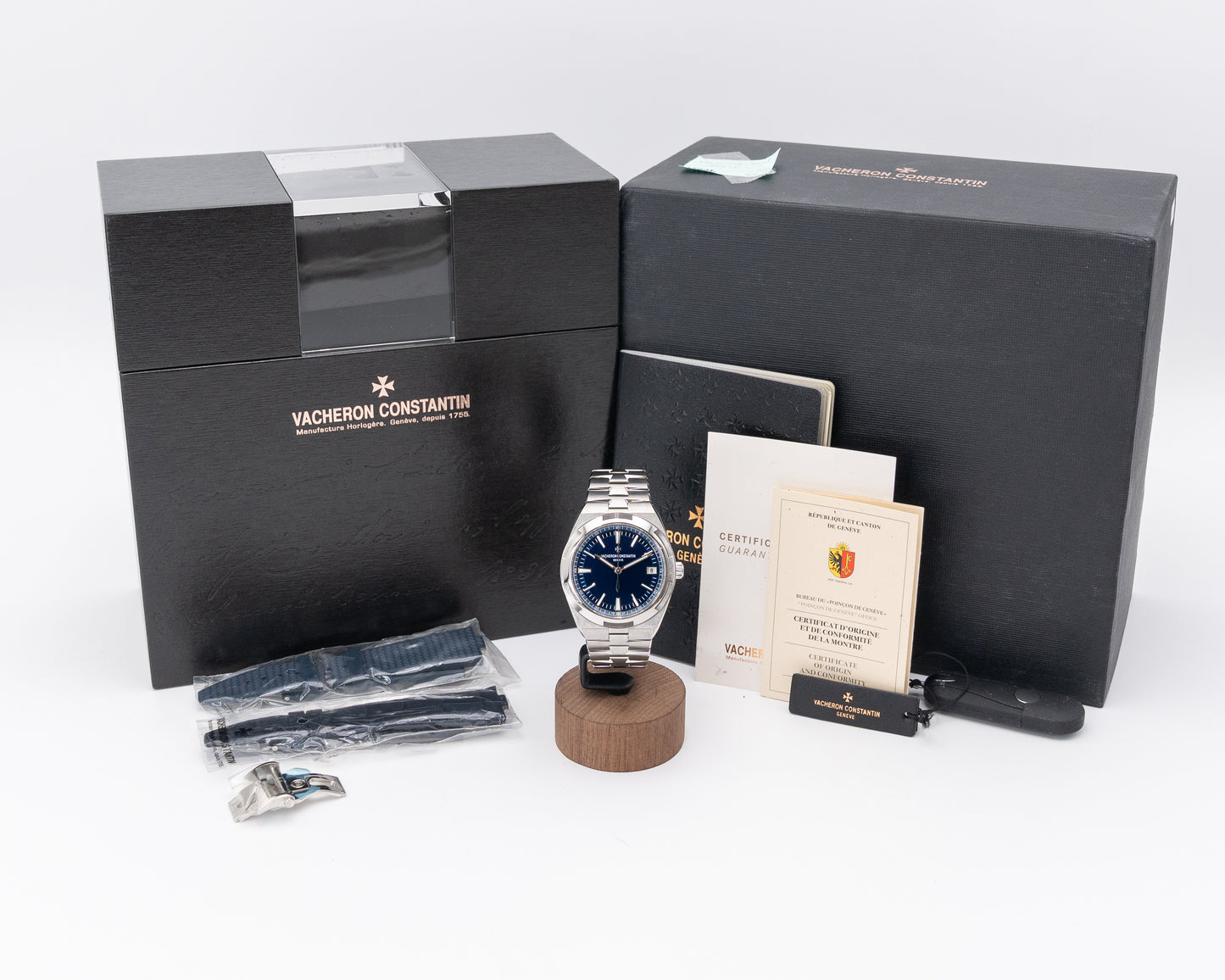 Vacheron Constantin Overseas 41mm 4500V/110A-B128 Blue Dial Time and Date 2018