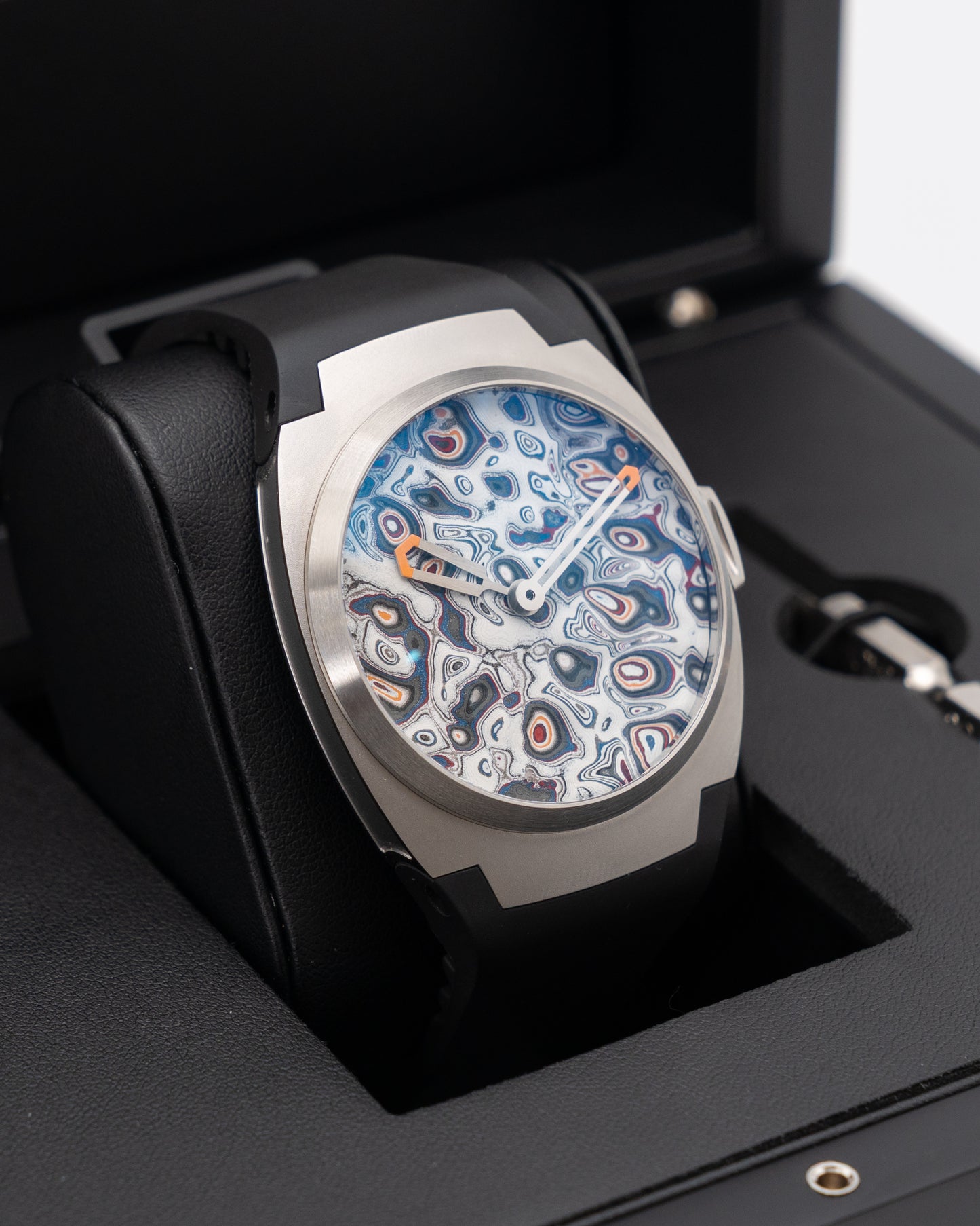 UNWORN Arcanaut Denmark ARC II Fordite Dial 2024