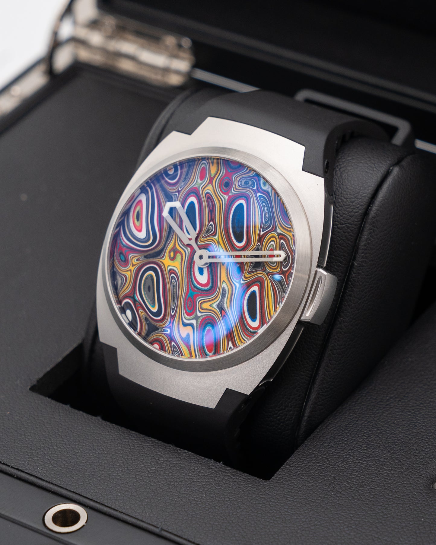 UNWORN Arcanaut Denmark ARC II Fordite Dial 2024
