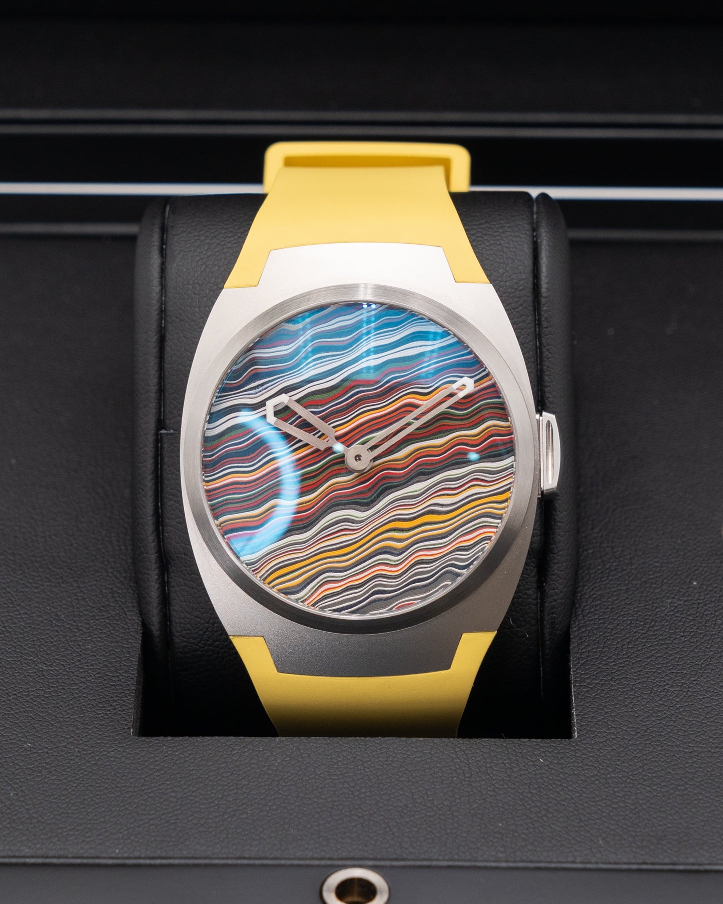 UNWORN Arcanaut Denmark ARC II Fordite Dial 2024