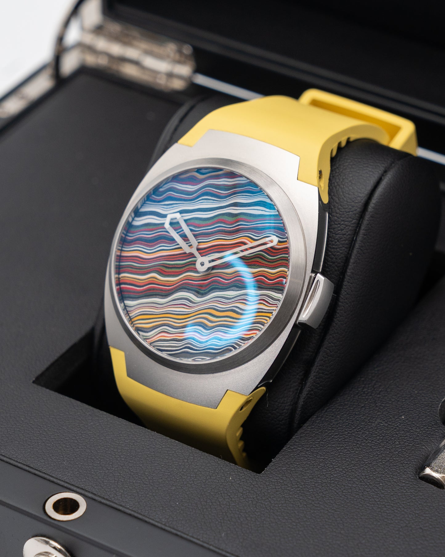 UNWORN Arcanaut Denmark ARC II Fordite Dial 2024