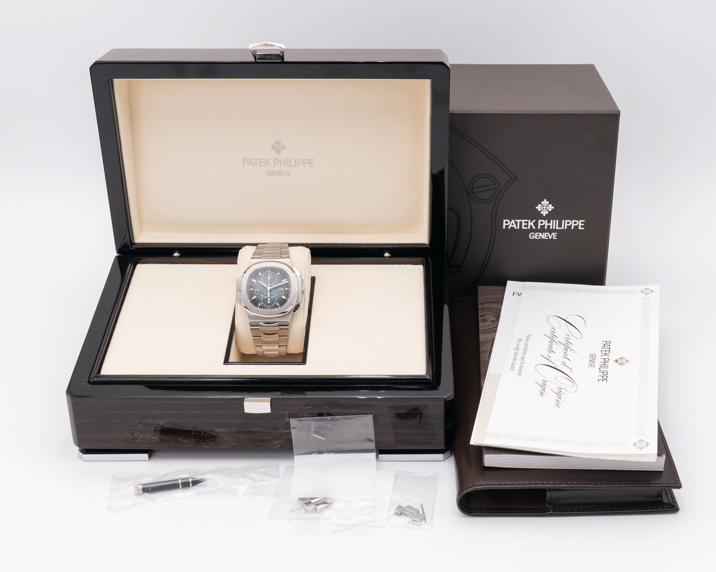 Patek Philippe Nautilus 40.5mm 5990/1A Blue dial 2023