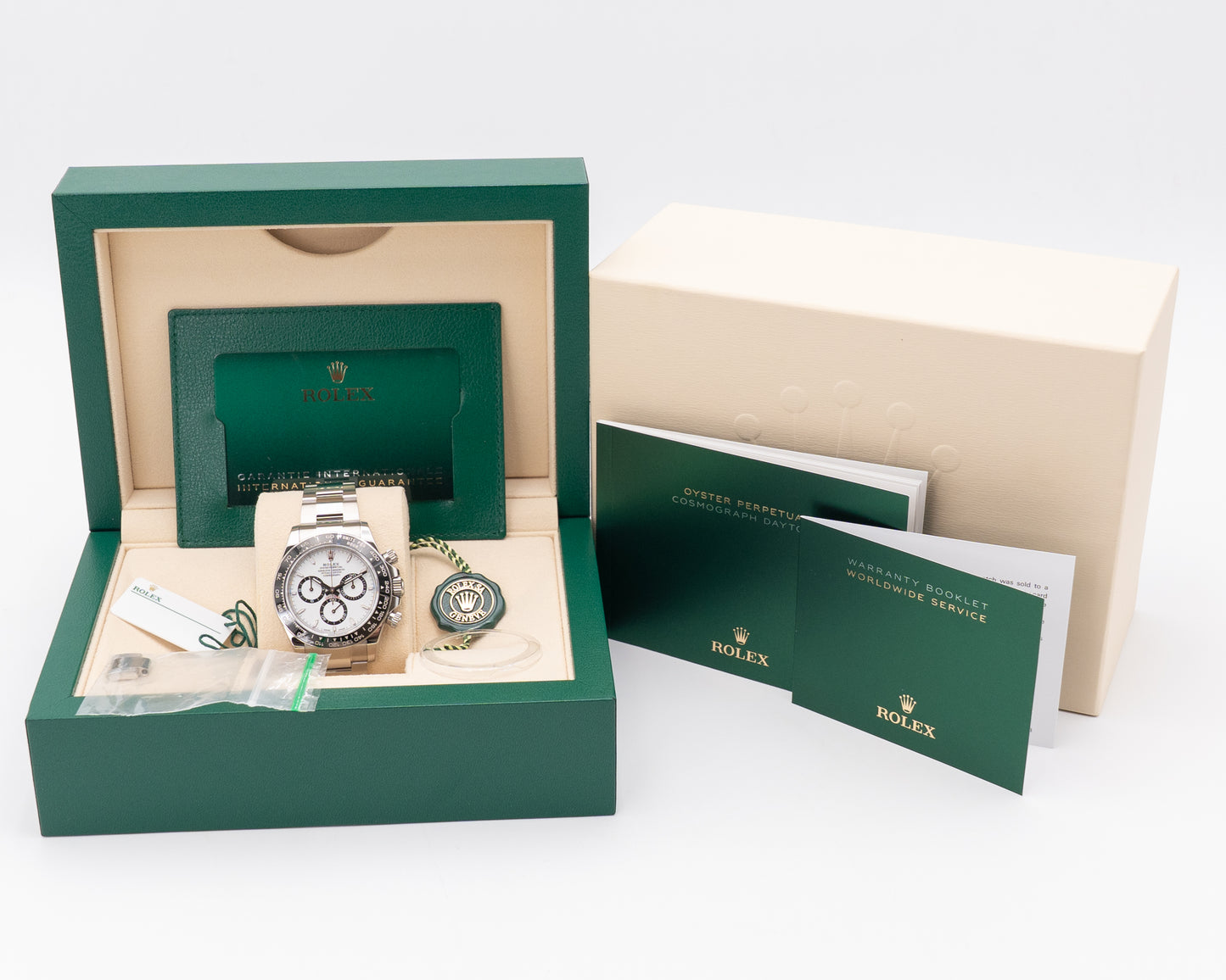 Rolex Daytona 40mm 126500LN White Dial Panda 2024