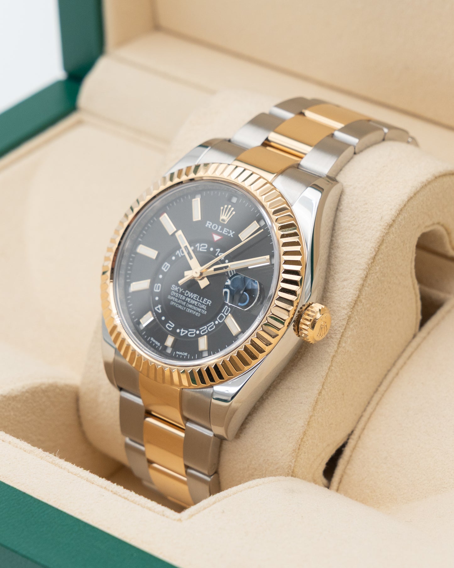 Rolex Skydweller 42mm 326933 Two Tone Yellow Black Dial 2020