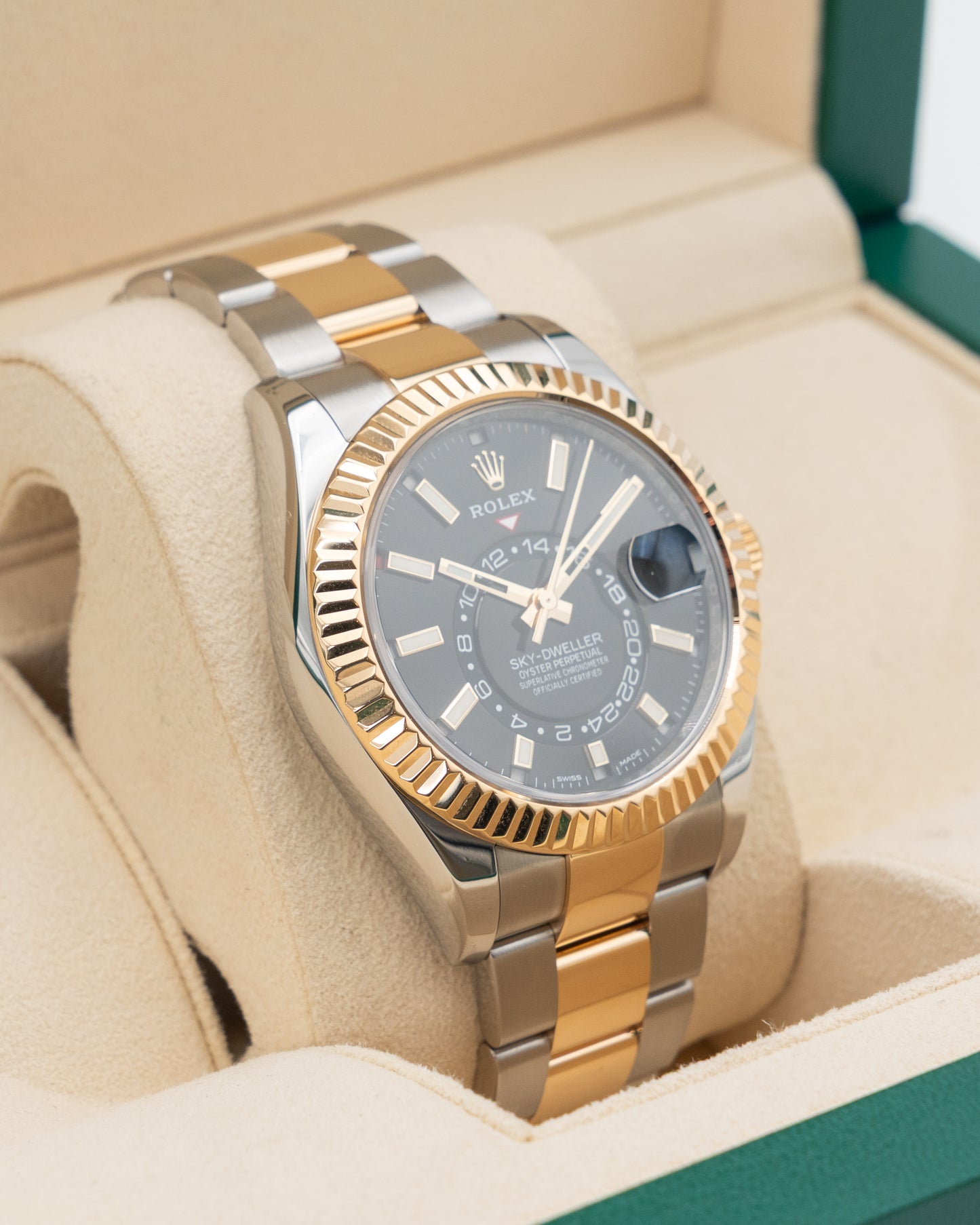 Rolex Skydweller 42mm 326933 Two Tone Yellow Black Dial 2020