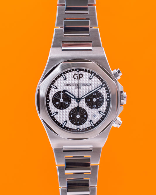 Girard Perregaux Laureato Chronograph 42 mm 81020-11-131-11A Panda Stainless Steel 2020