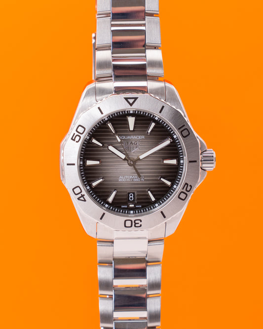 Tag Heuer Aqua Racer 40mm WBP2110.BA0627 Professional 200 Date Black