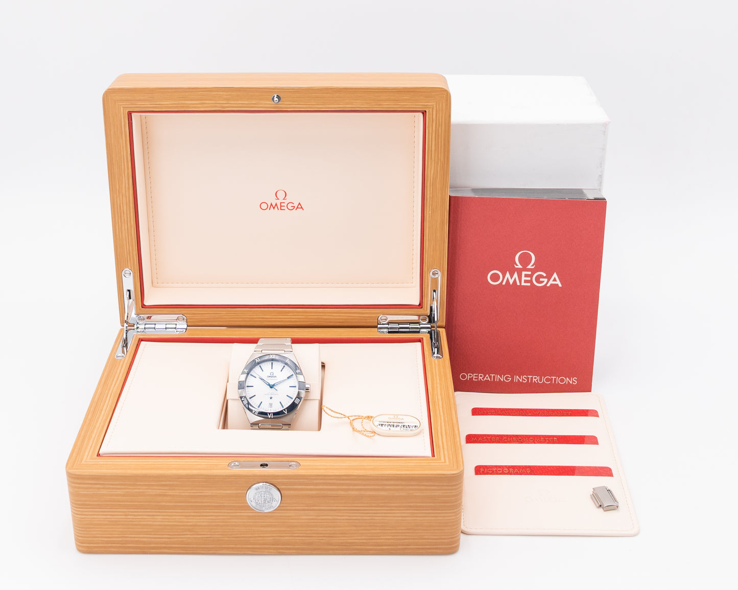 Omega Constellation 41mm 131.30.41.21.04.001 White Dial 2025