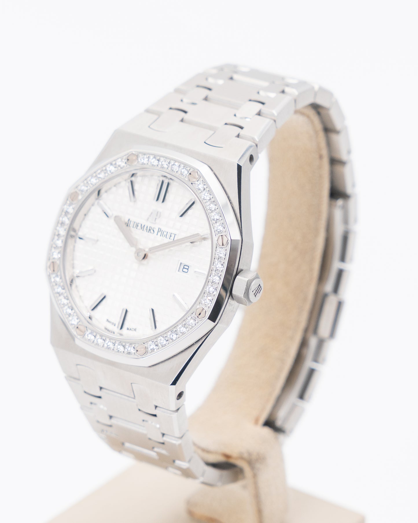 Audemars Piguet Royal Oak 33mm 67651ST White Dial Diamond Bezel Quartz