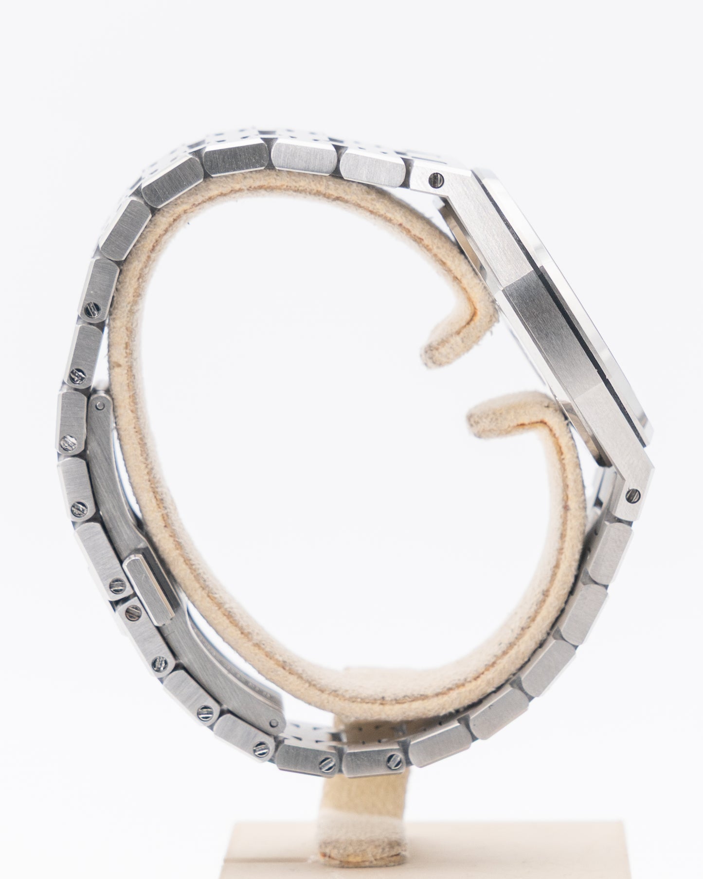 Audemars Piguet Royal Oak 33mm 67651ST White Dial Diamond Bezel Quartz