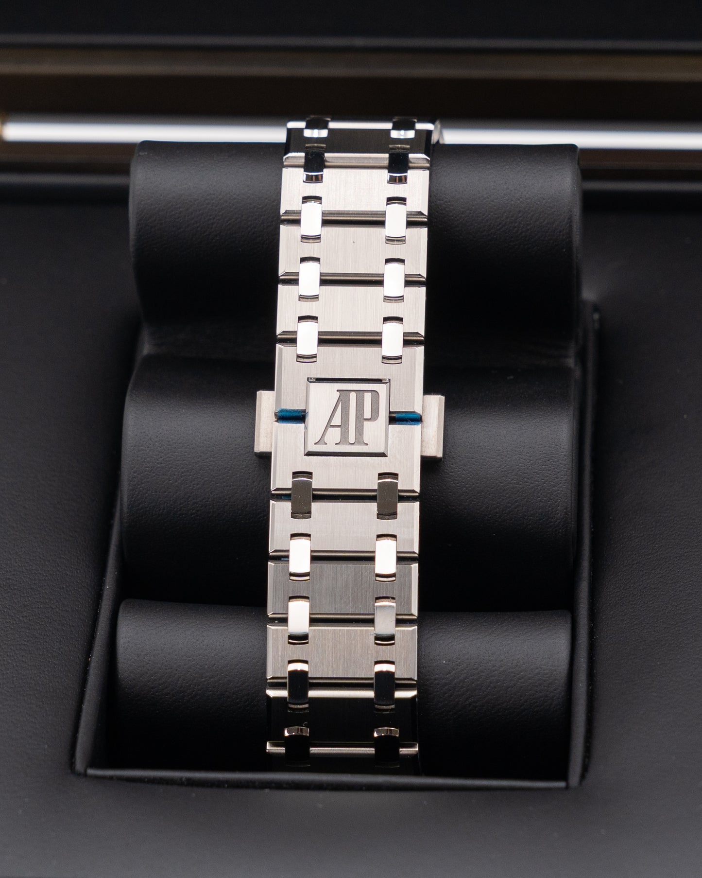 UNWORN Audemars Piguet Royal Oak Jumbo Extra Thin 39mm 16202XT Smoked Burgundy Dial