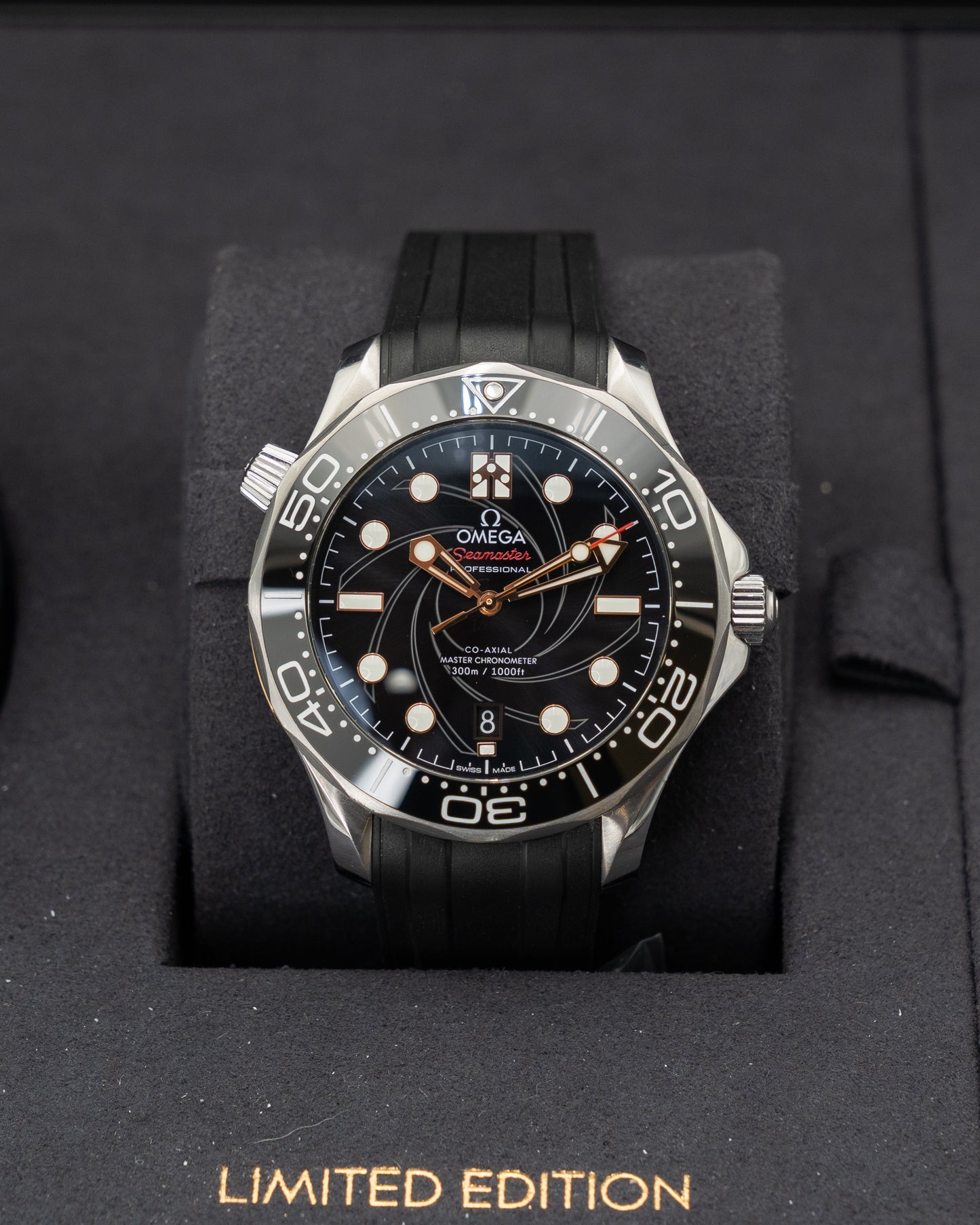 Omega Seamaster Diver 300m 42mm 210.22.42.20.01.004 James Bond 007 Limited Edition Black 2020