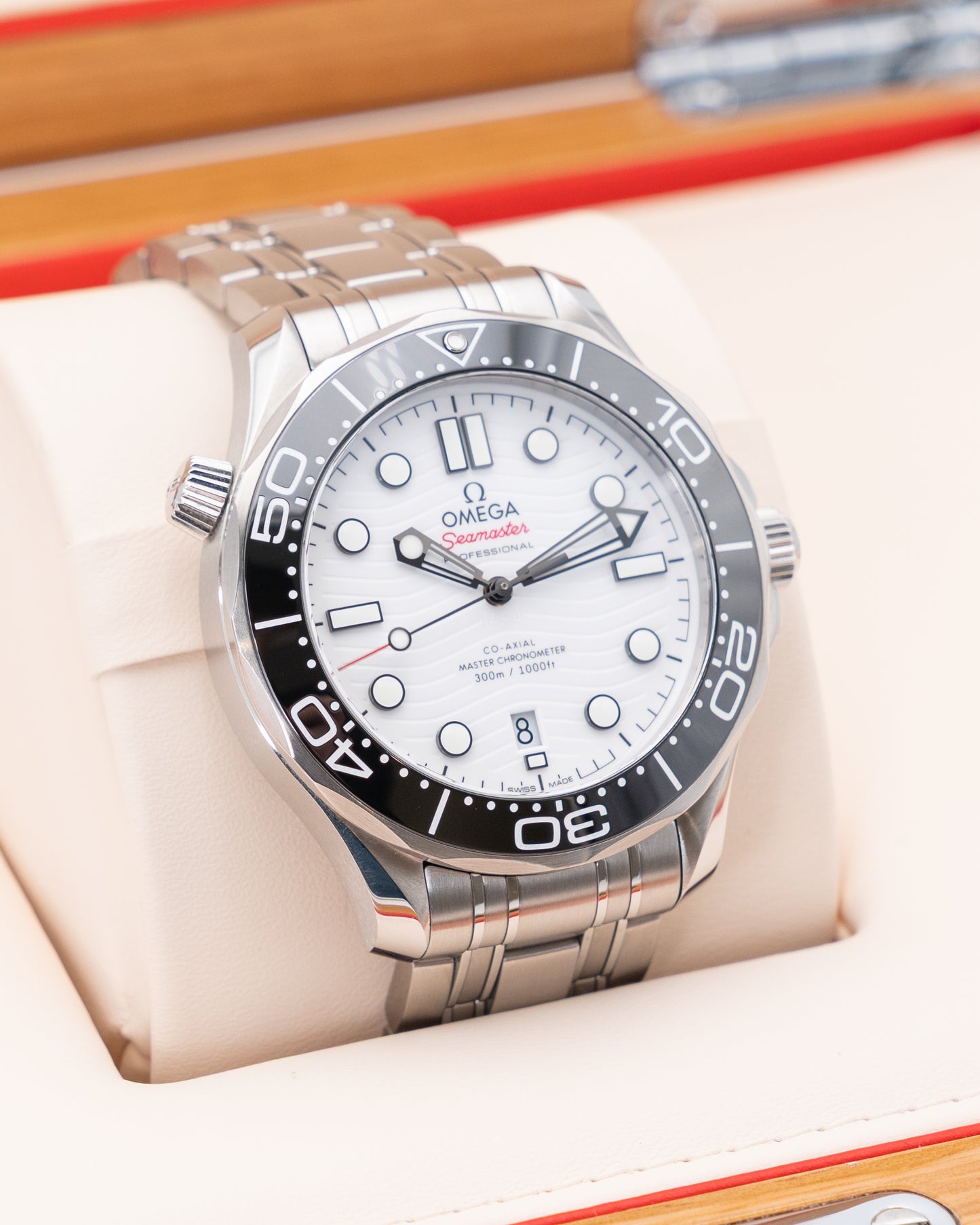 UNWORN Omega Seamaster Diver 300M 42mm 210.30.42.20.04.001 White