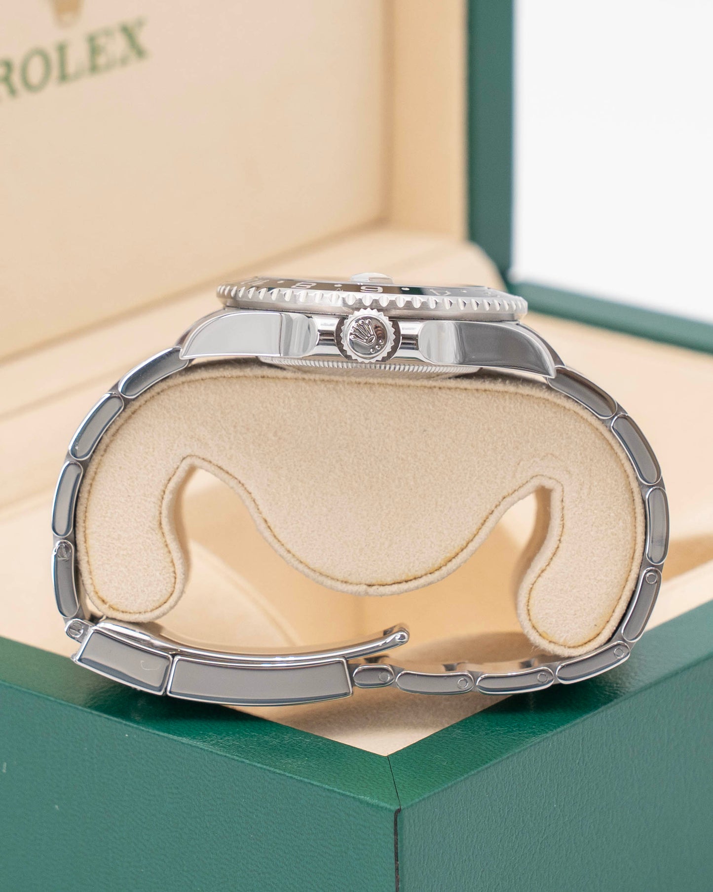 Rolex GMT Master II 40mm 116710LN Green Arrow Black Dial 2011