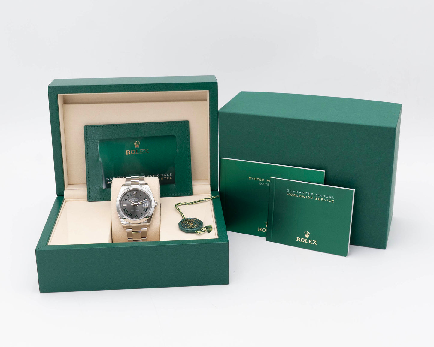 UNWORN 2025 STICKERED Rolex Datejust 41mm 126300 Wimbledon Dial Smooth Bezel Oyster