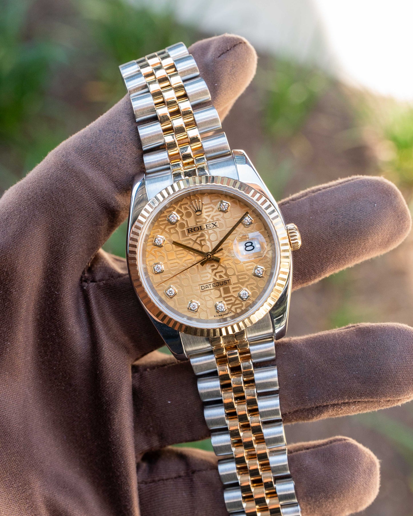 Rolex Datejust 36mm 116233 Champagne Rolex Motif Diamond Dial 2007