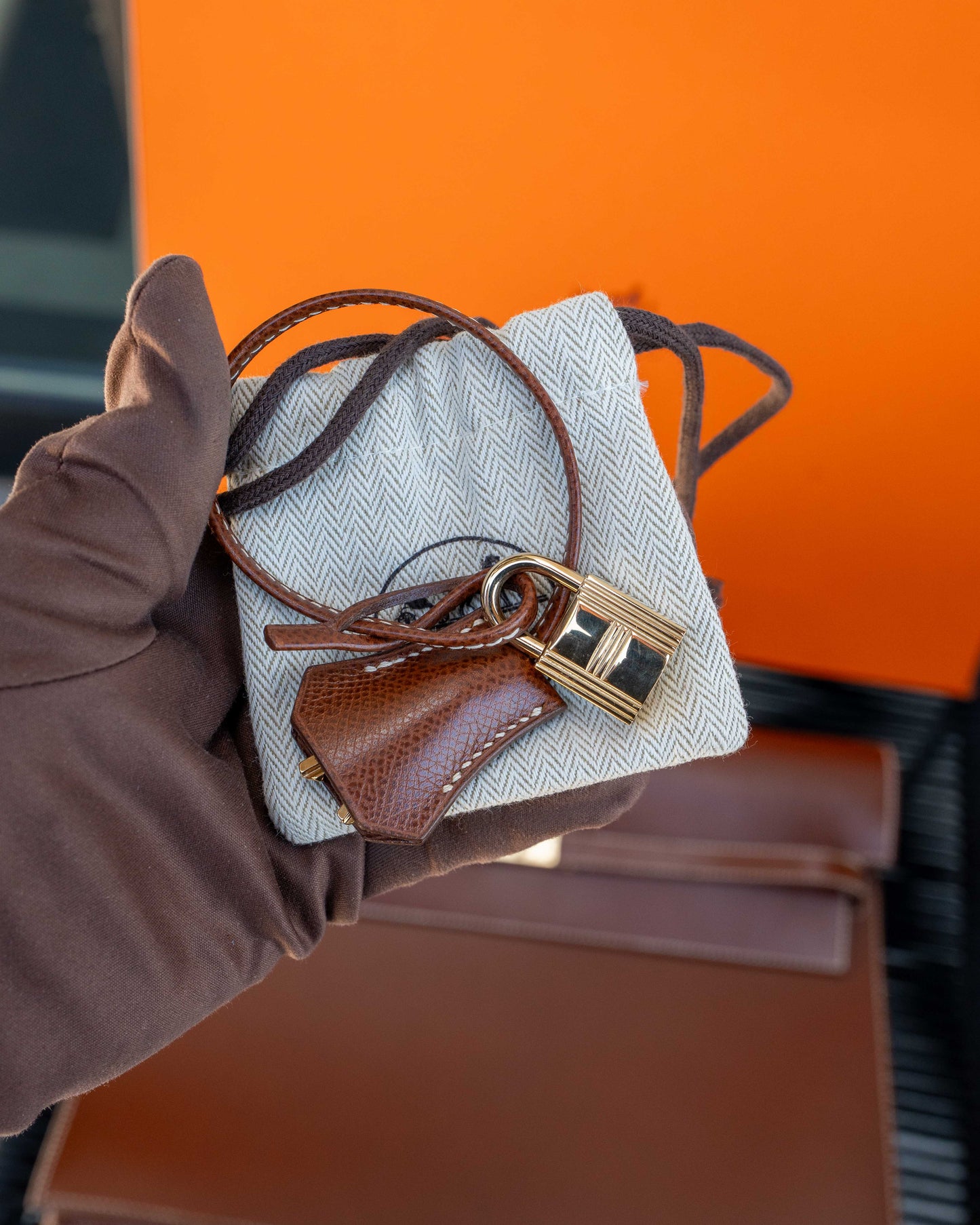 Hermès Kelly Dépêches 36 Brown Yellow Gold