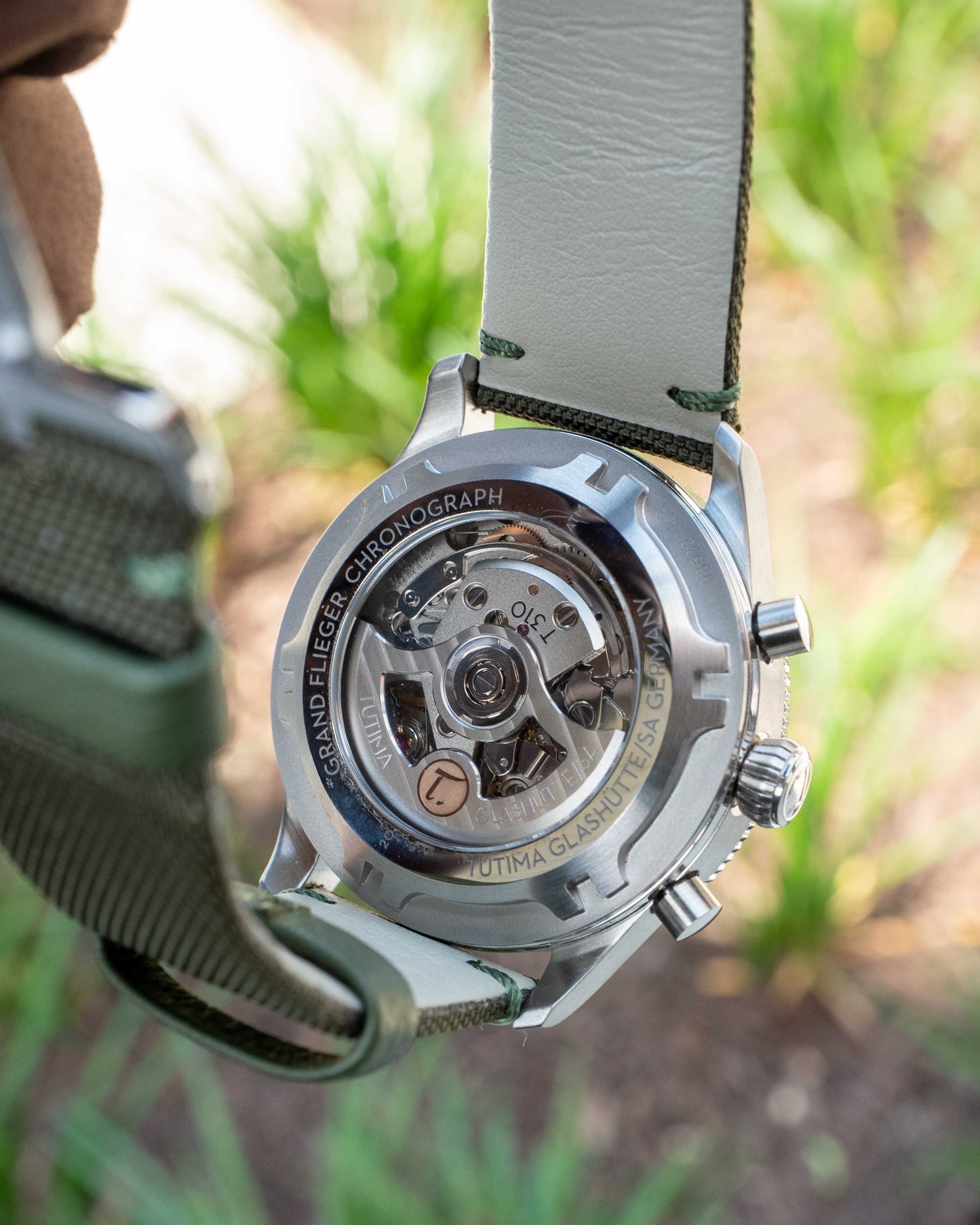 UNWORN Tutima Grand Flieger Airport Chronograph 42mm 6407-03 Green 2022 [$4,300 RETAIL]