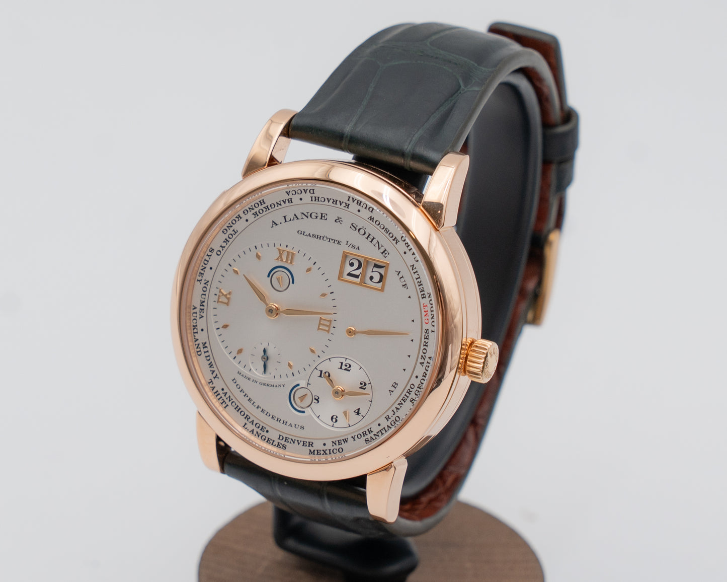 A. Lange & Söhne Lange 1 Time Zone 41.9mm 116.032