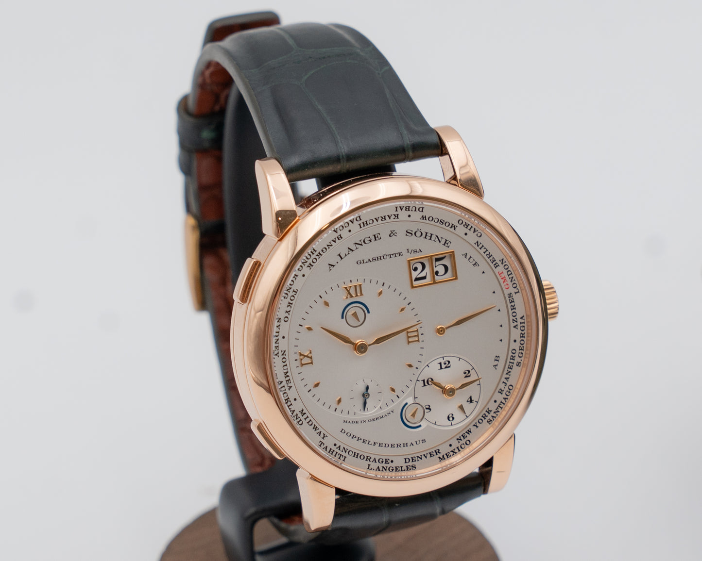 A. Lange & Söhne Lange 1 Time Zone 41.9mm 116.032