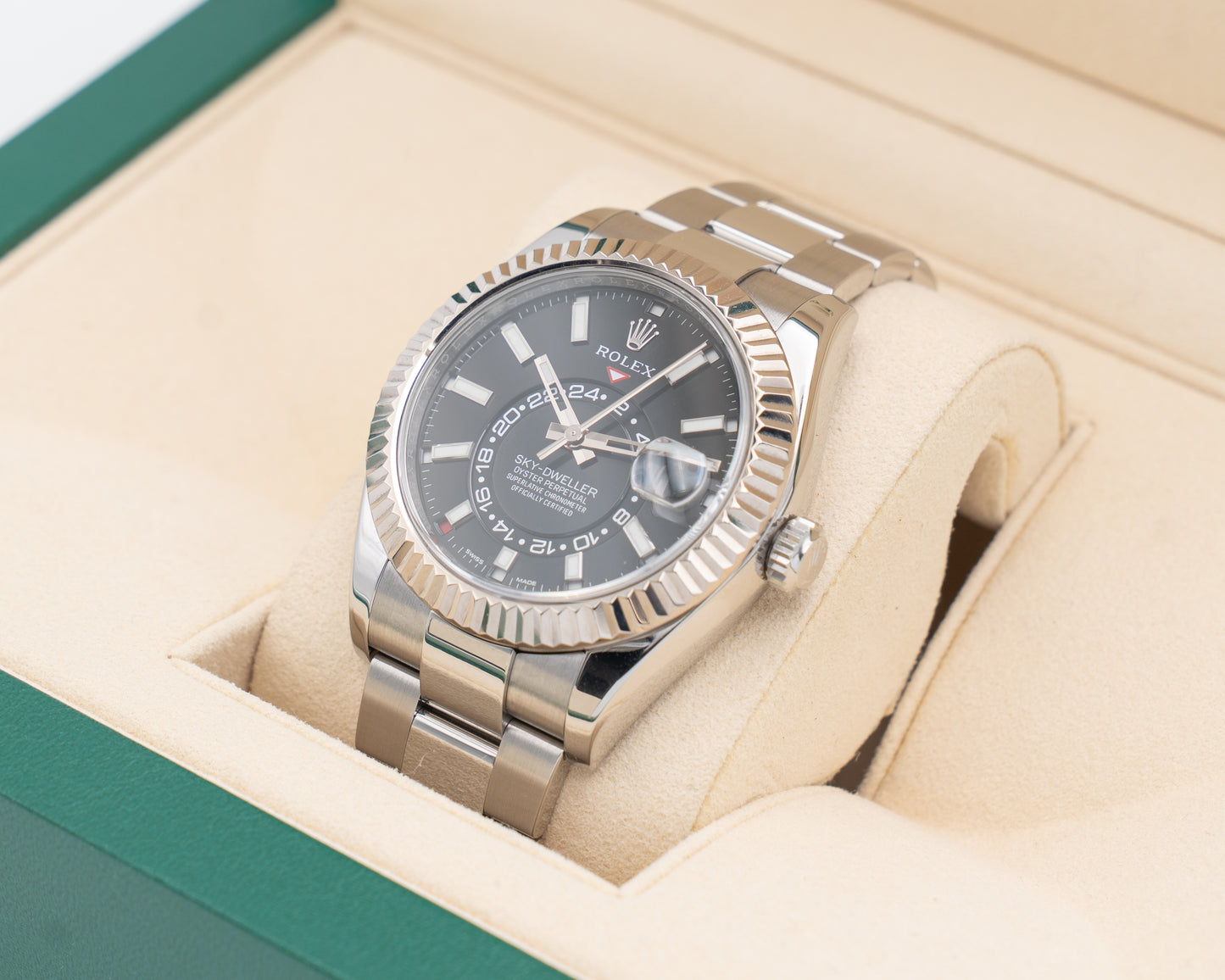 Rolex Skydweller 42mm 326934 Black on Oyster 2021