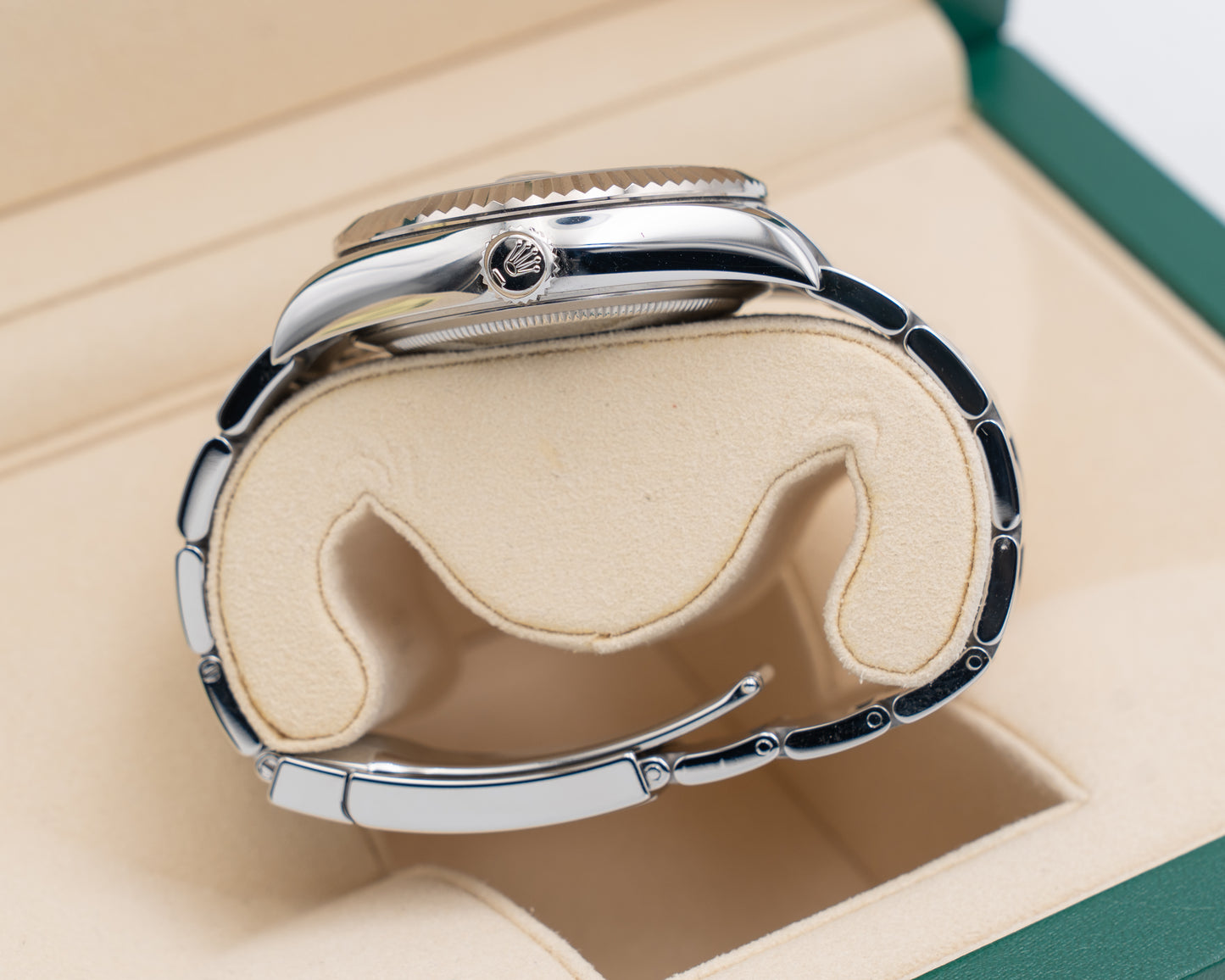 Rolex Skydweller 42mm 326934 Black on Oyster 2021