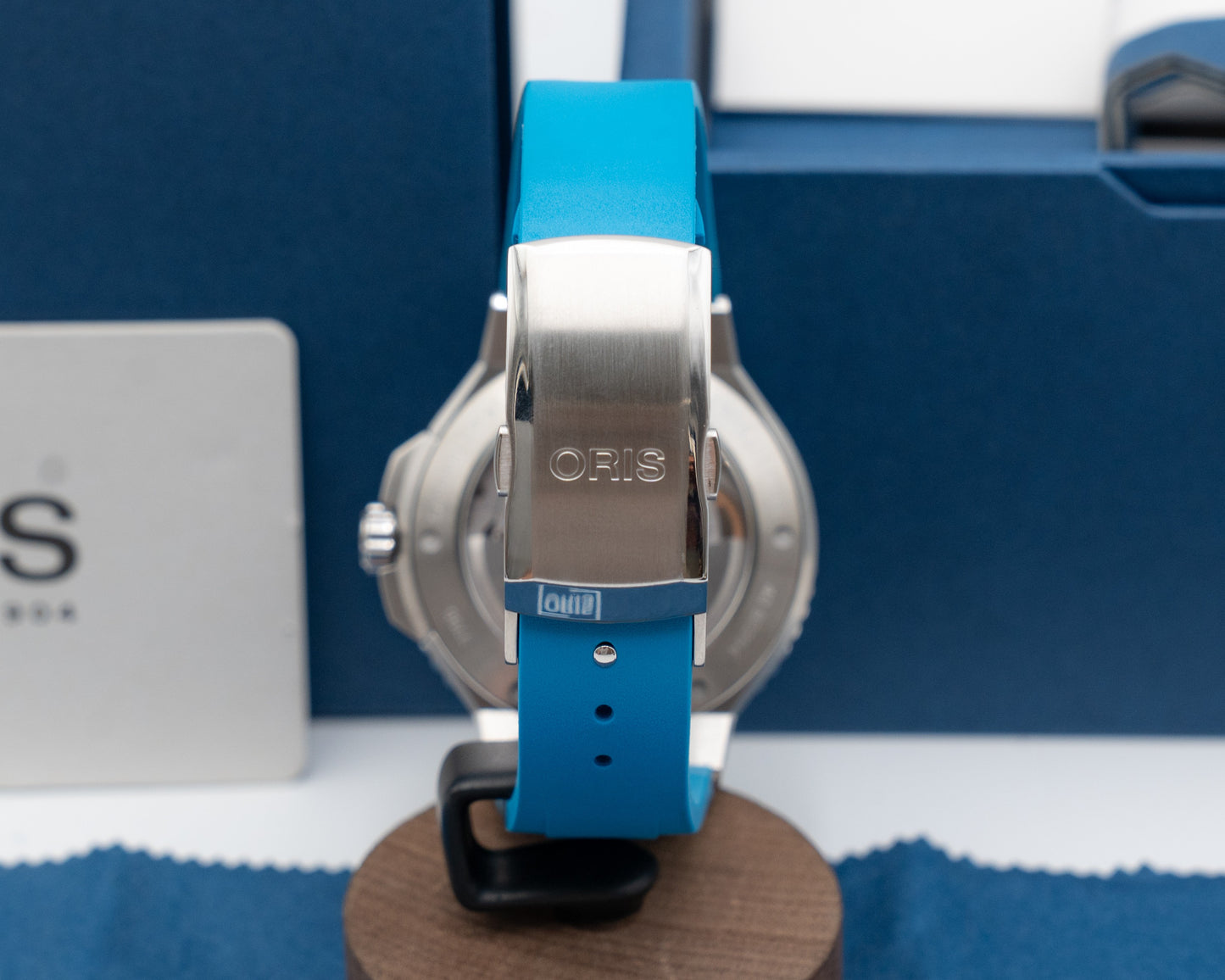 Oris Aquis Date 43.5mm 01 400 7790 4135  Cal. 400 Blue Dial