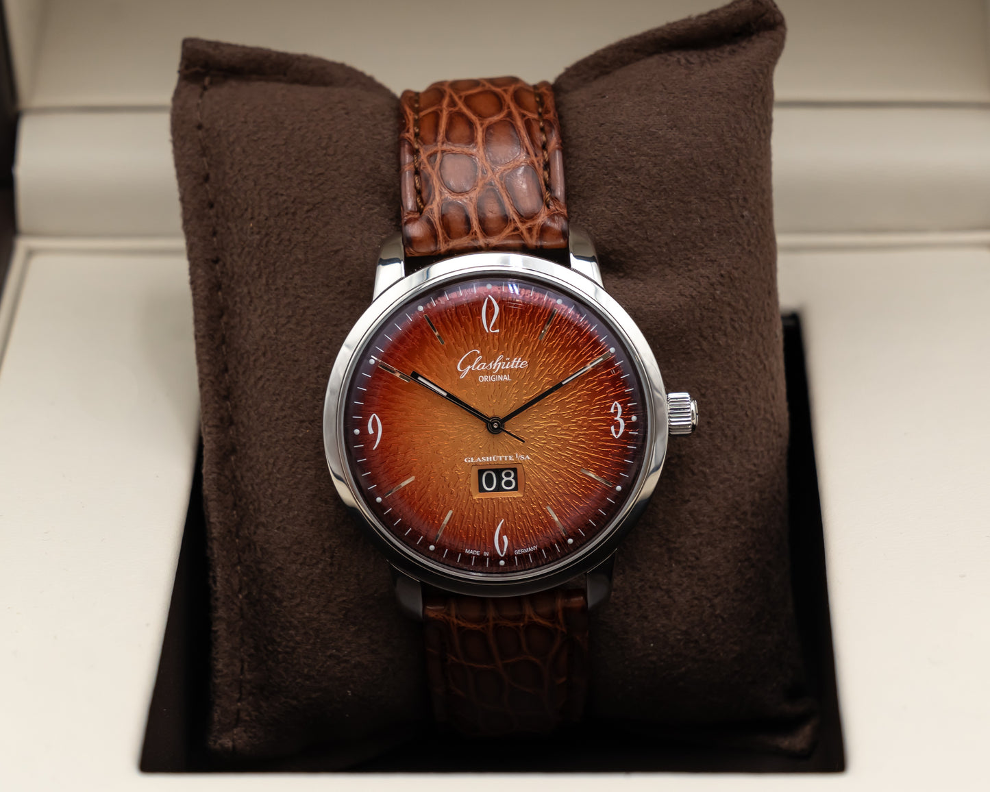 Glashutte Original Sixties Panorama Date 42mm 2-39-47-09-02-04 Orange