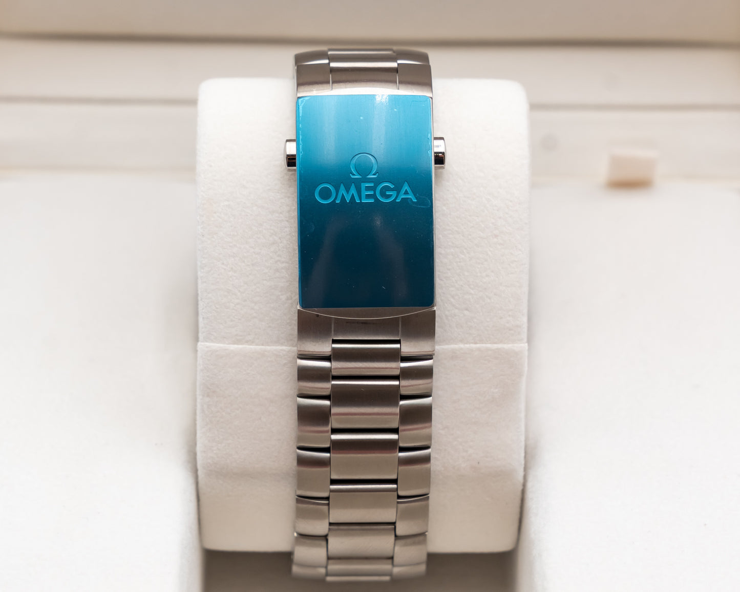 UNWORN Omega Seamaster Planet Ocean 600M Co-Axial 45.5mm 232.90.46.51.03.001 Chronograph Titanium Blue 2013