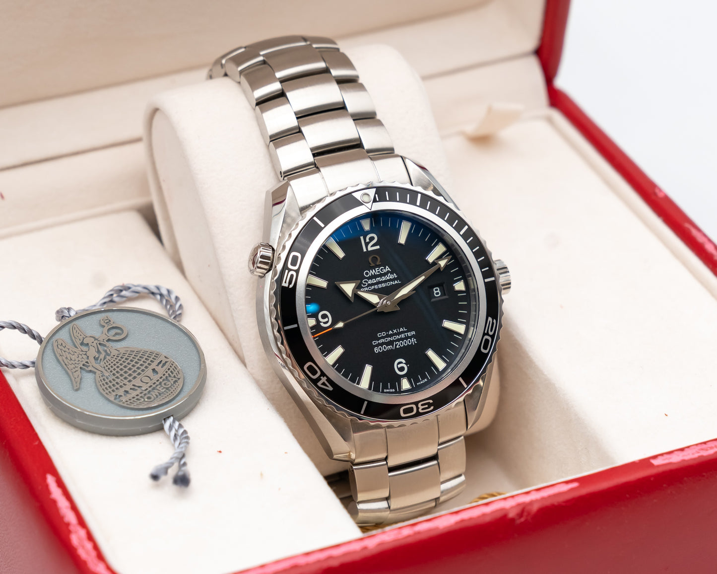 UNWORN Omega Seamaster Planet Ocean 600M 45.5mm 2200.50.00 Stainless Steel Black