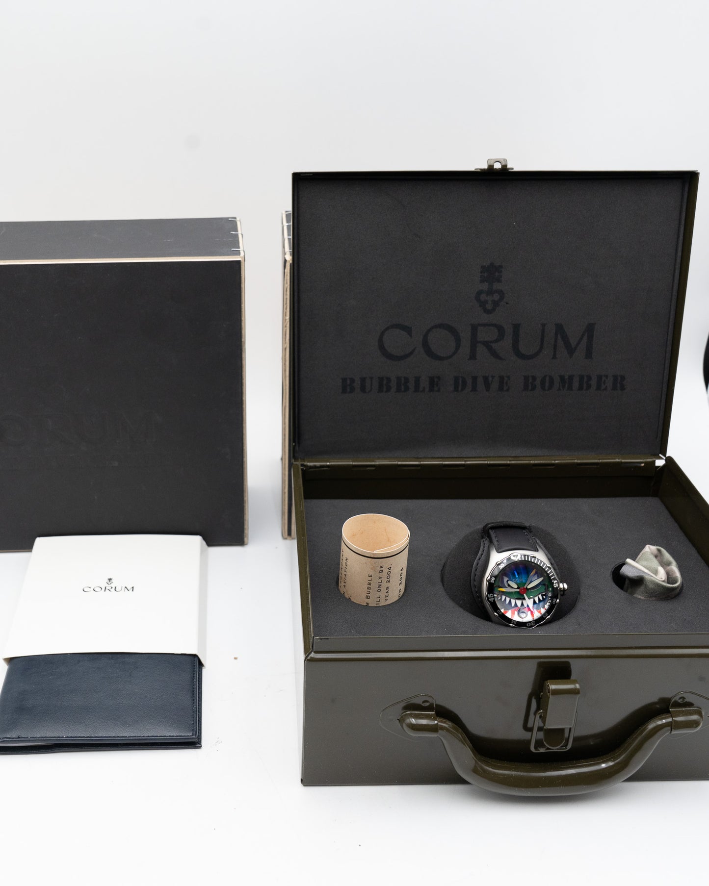 UNWORN Corum Bubble Dive Bomber 82.180.20 45mm Shark Limited Edition 2004