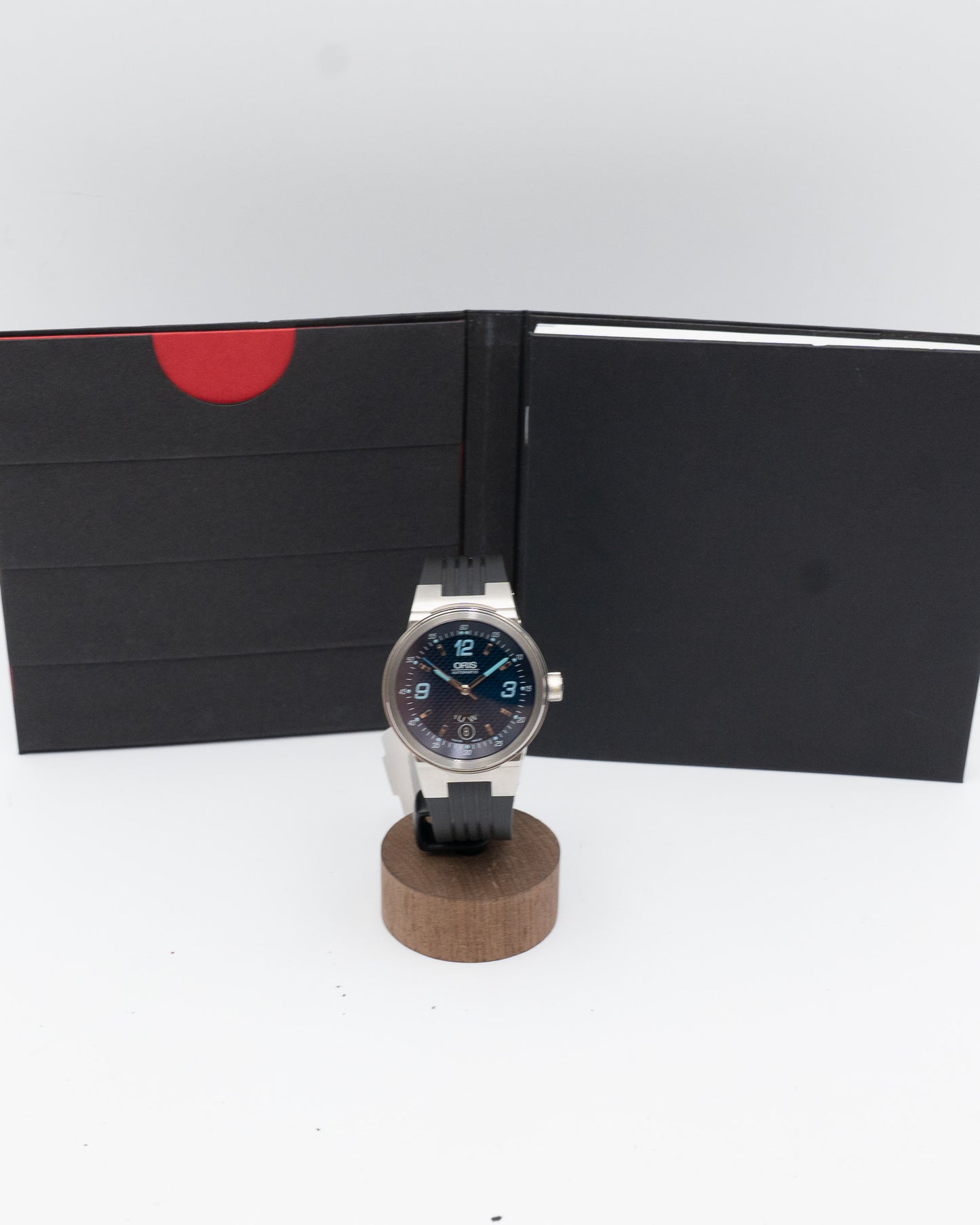 Oris Williams F1 Team Daydate 40.5mm 635.7560.4165 Blue Dial