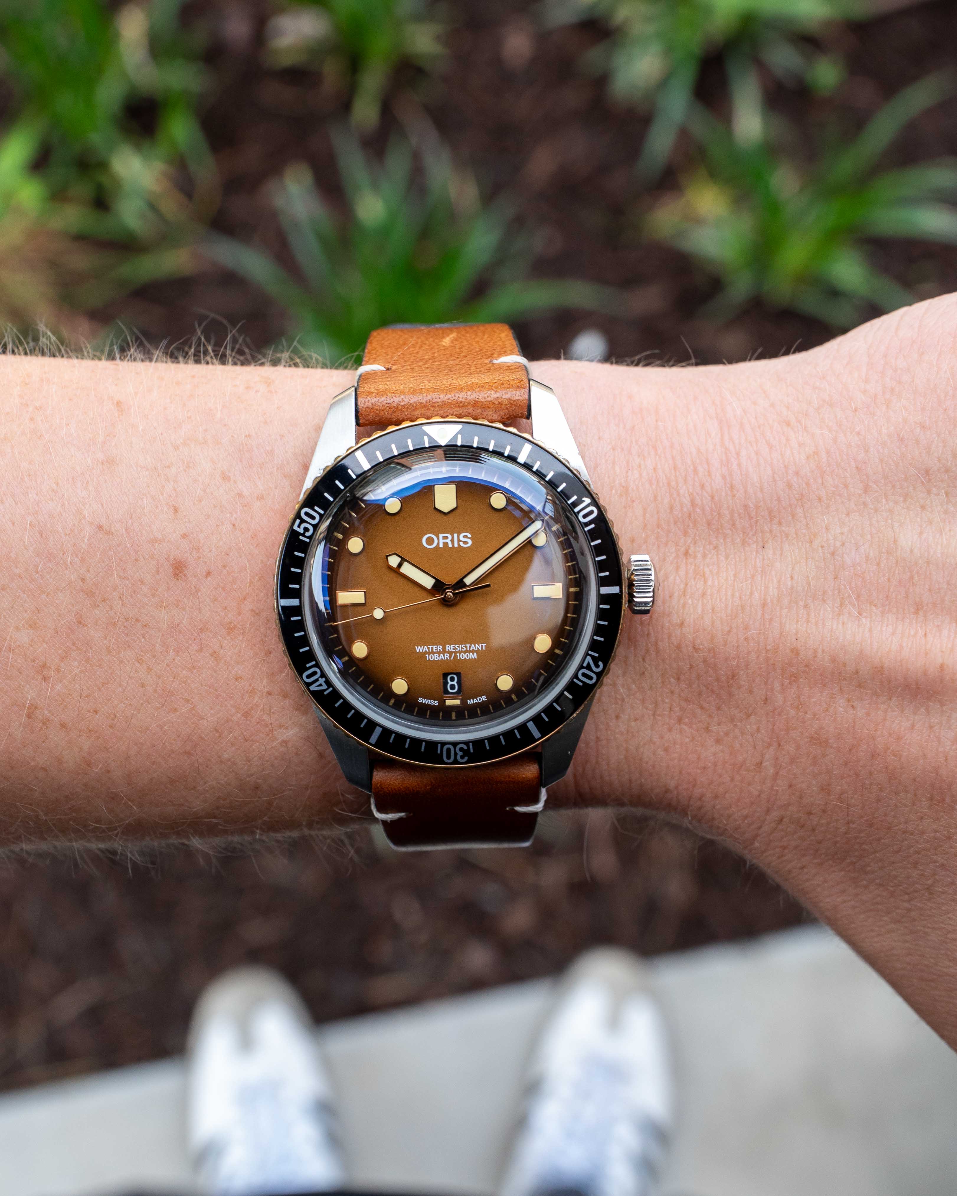 UNWORN Oris Divers Sixty Five 40mm 01 733 7707 4356 Sunset Brown