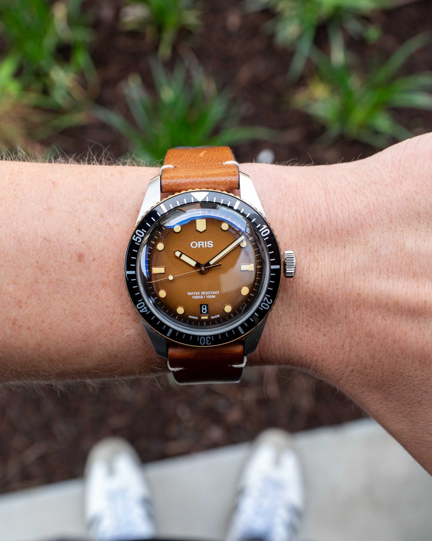 UNWORN Oris Divers Sixty Five 40mm 01 733 7707 4356 Sunset Brown Two Tone Bronze