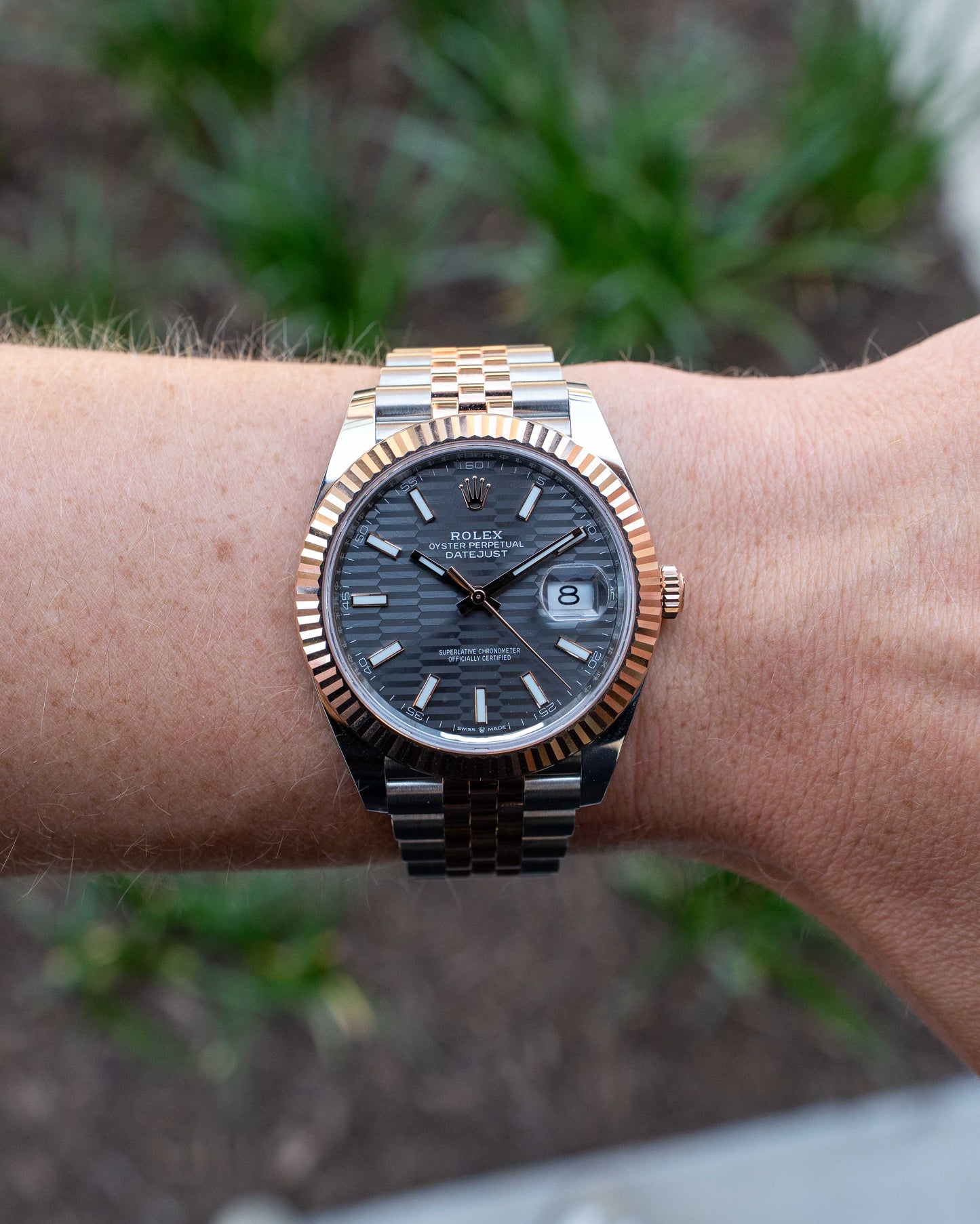 Rolex Datejust 41mm 126331 Two Tone Rose Gold Grey Motif Dial 2023